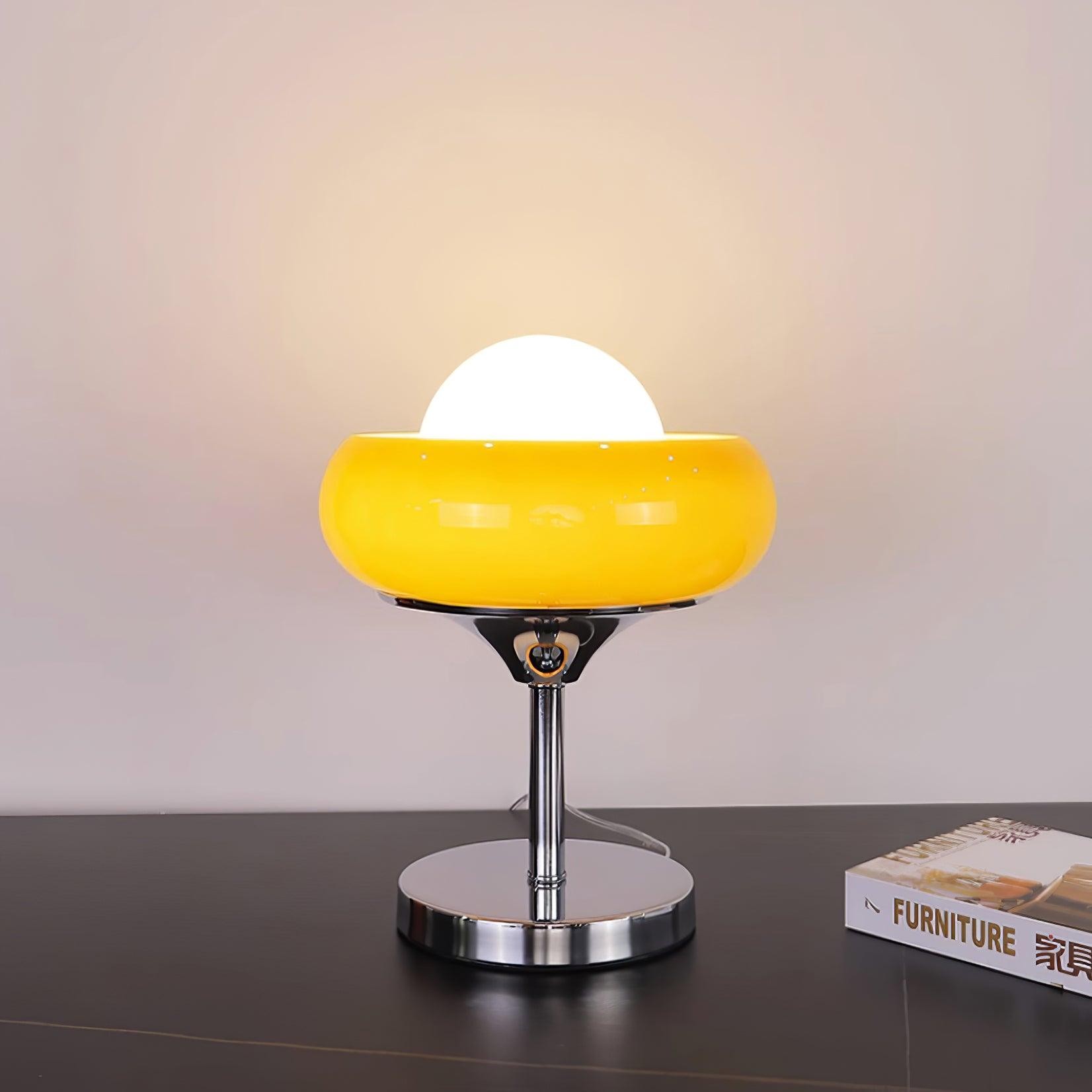 Vintage Cream Table Lamp for Bedroom M153