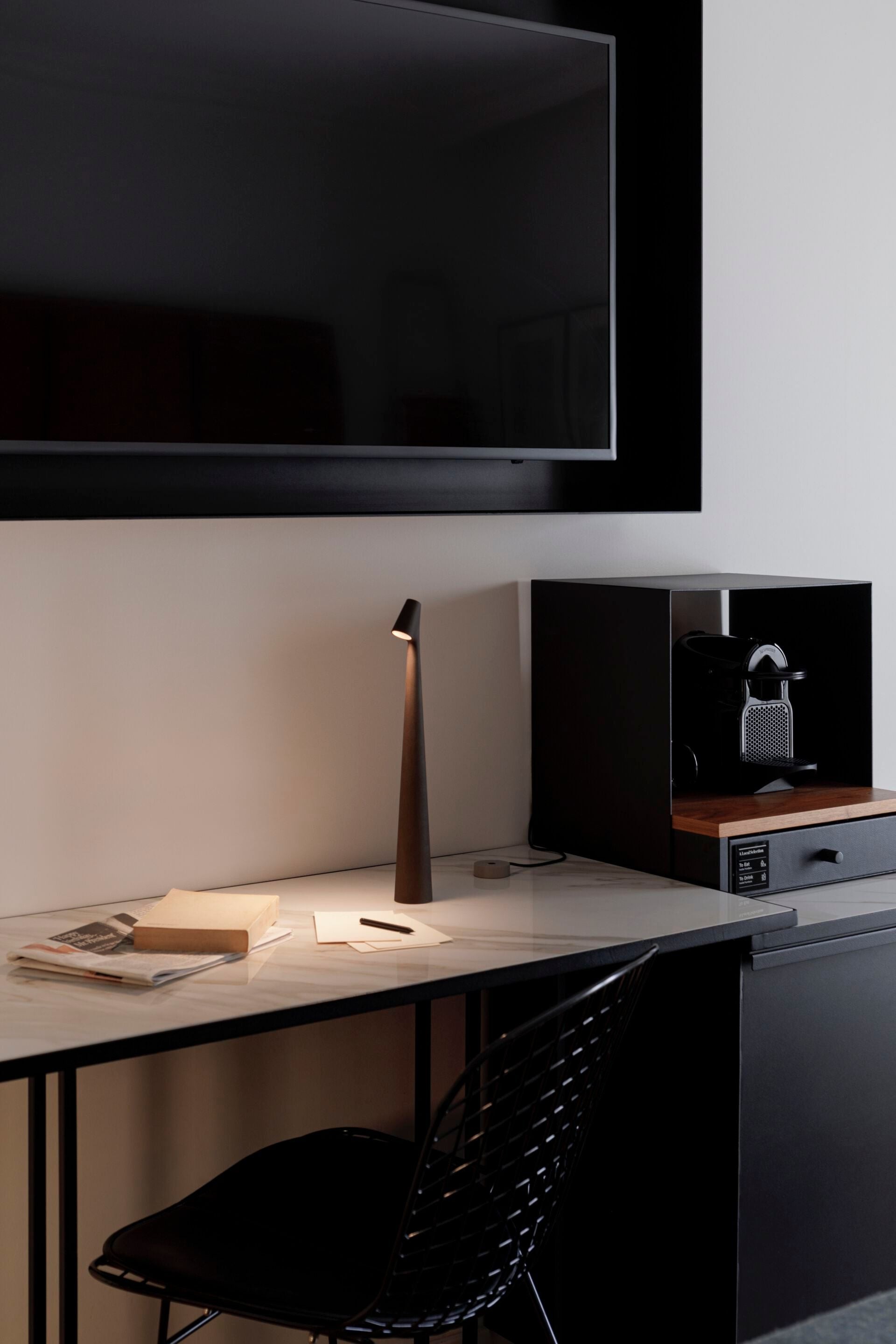 Creative Tall Portable Table Lamp M497