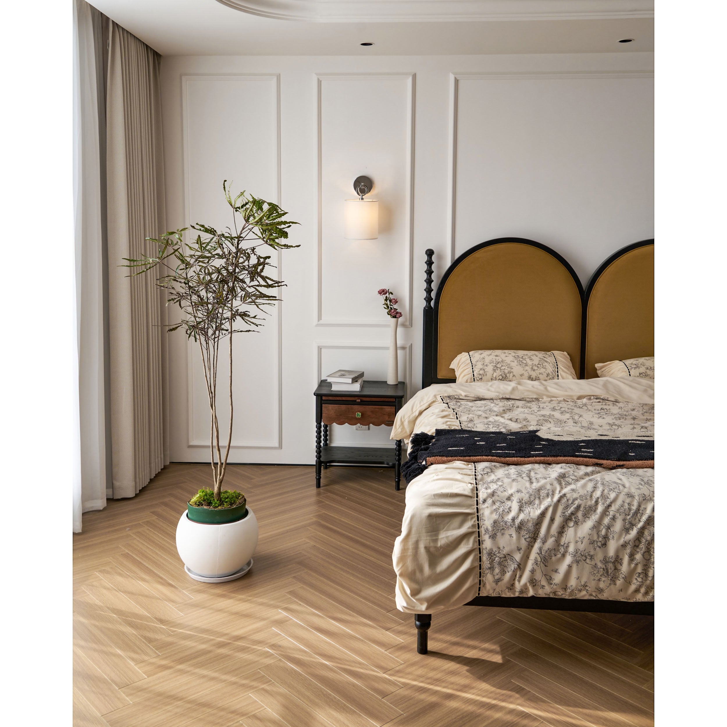 Full Circle Sconce D616