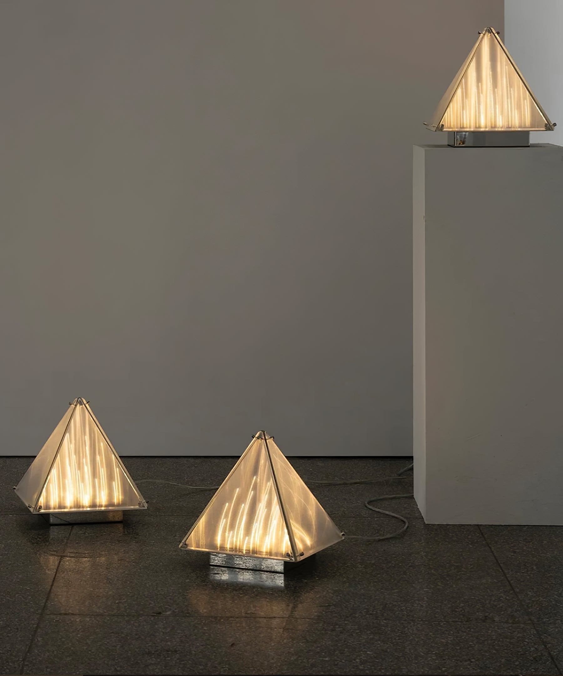 Fragment Table Lamp D445