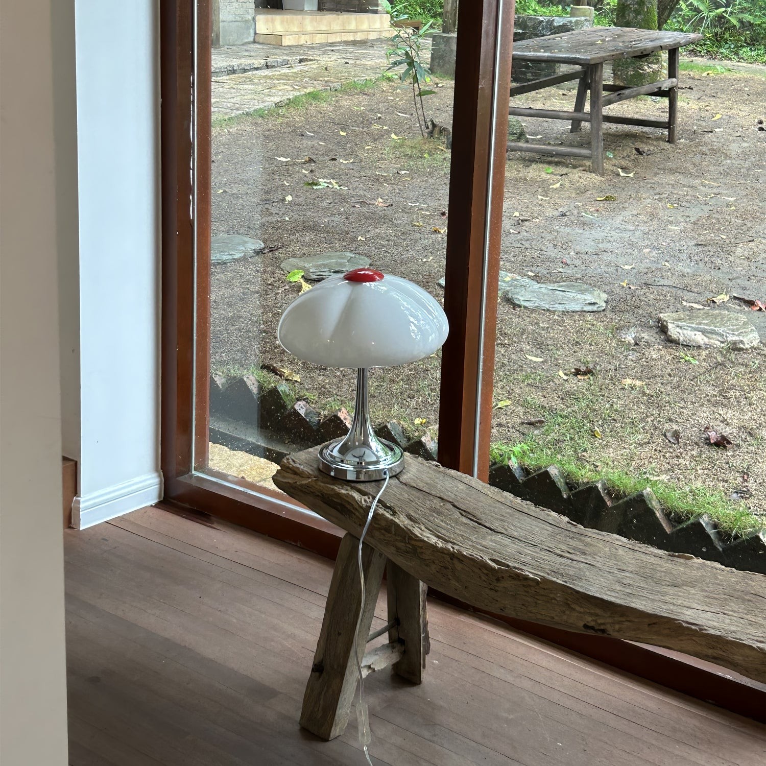 Flower Petal Table Lamp M473