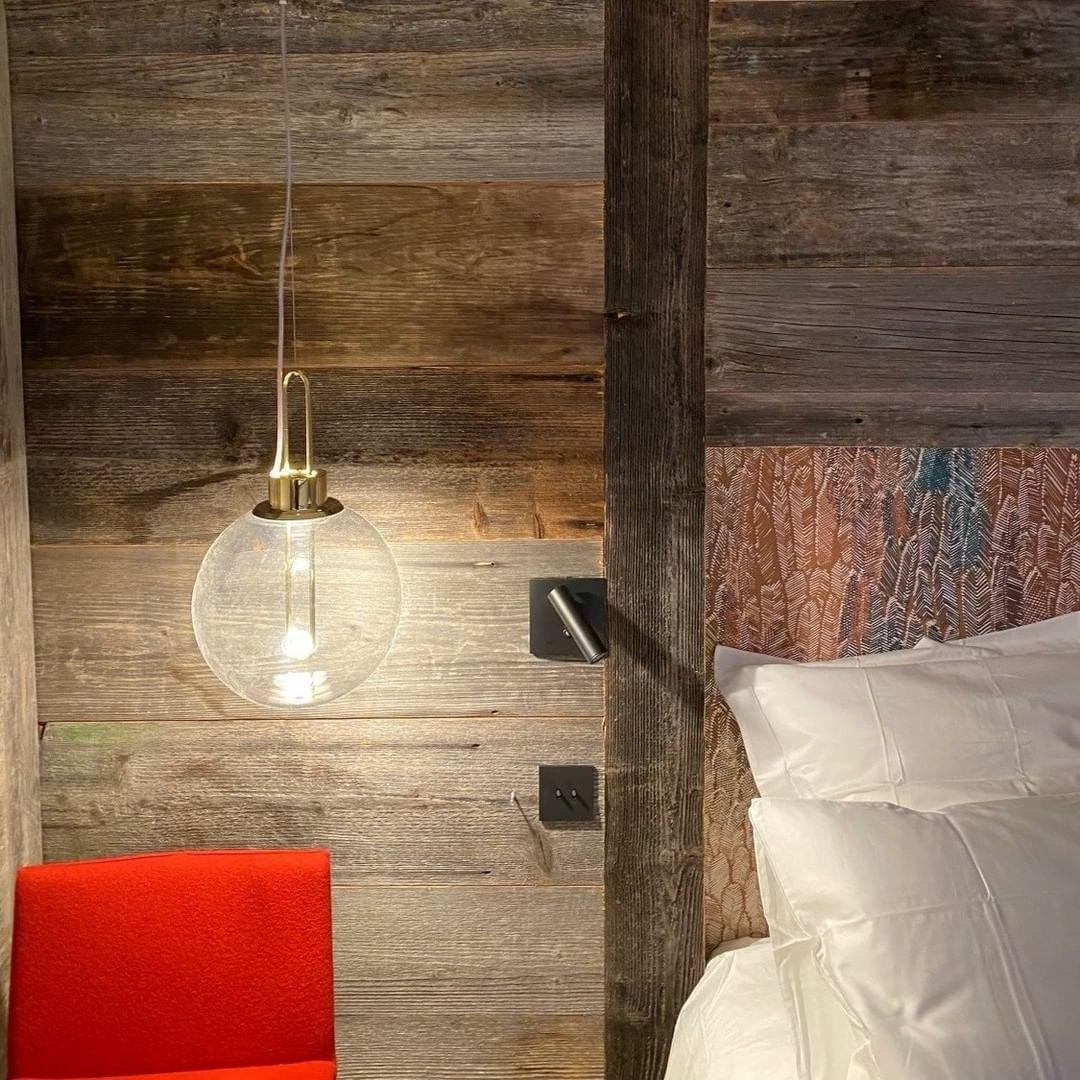 Clear Glass Orb Style Pendant Lamp M40