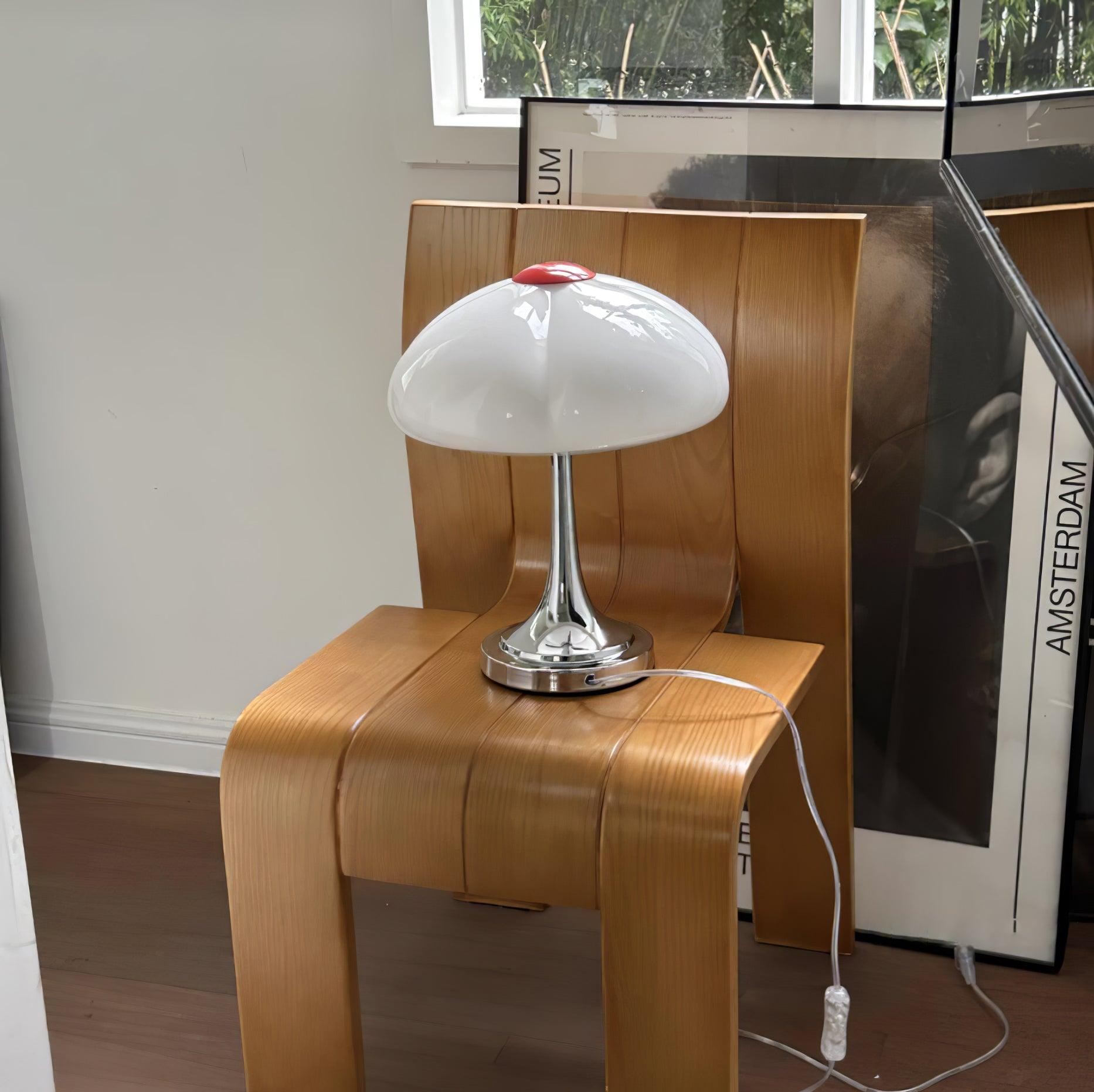 Flower Petal Table Lamp M473