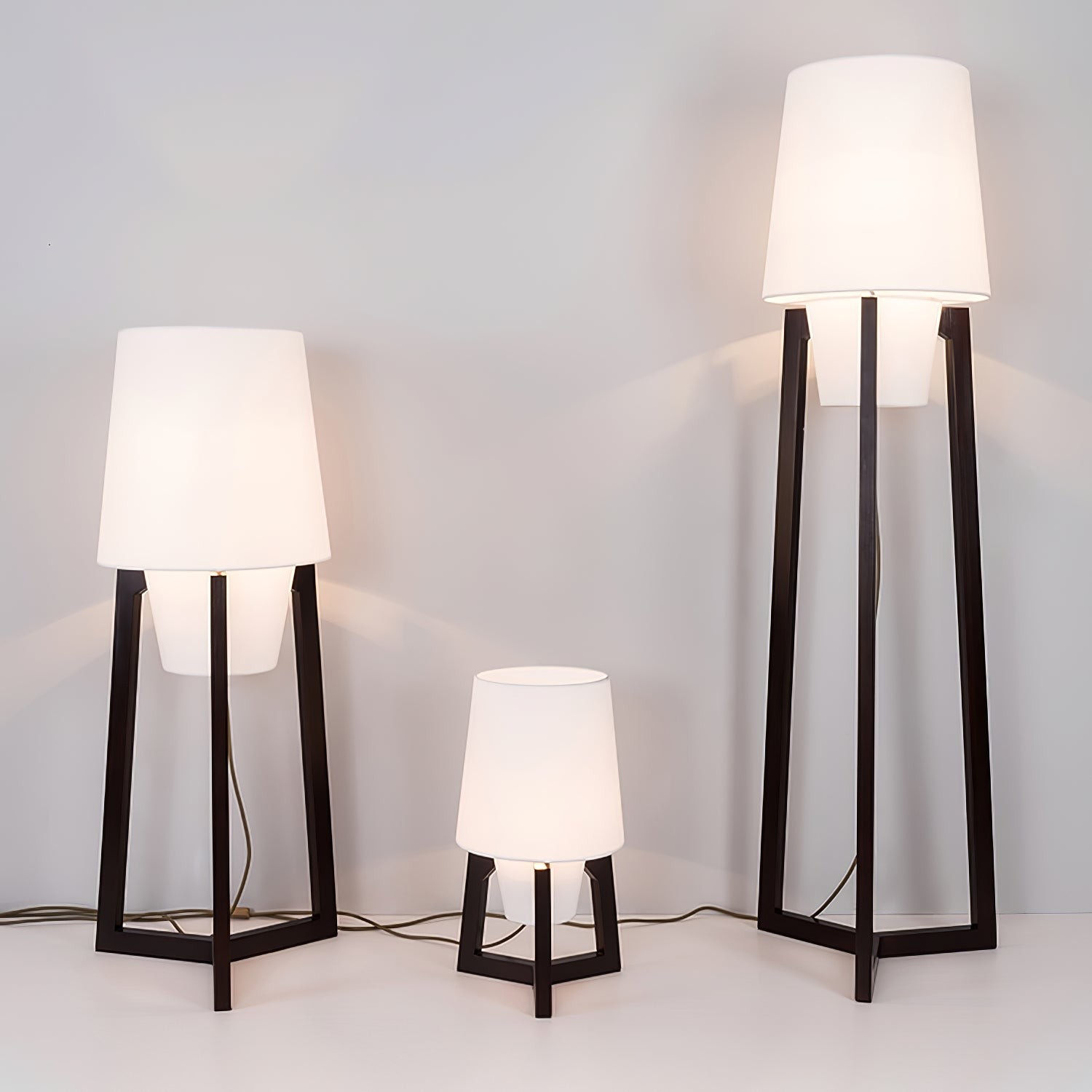 Modern Simple Chinese Style Solid Wood Floor Lamp M150