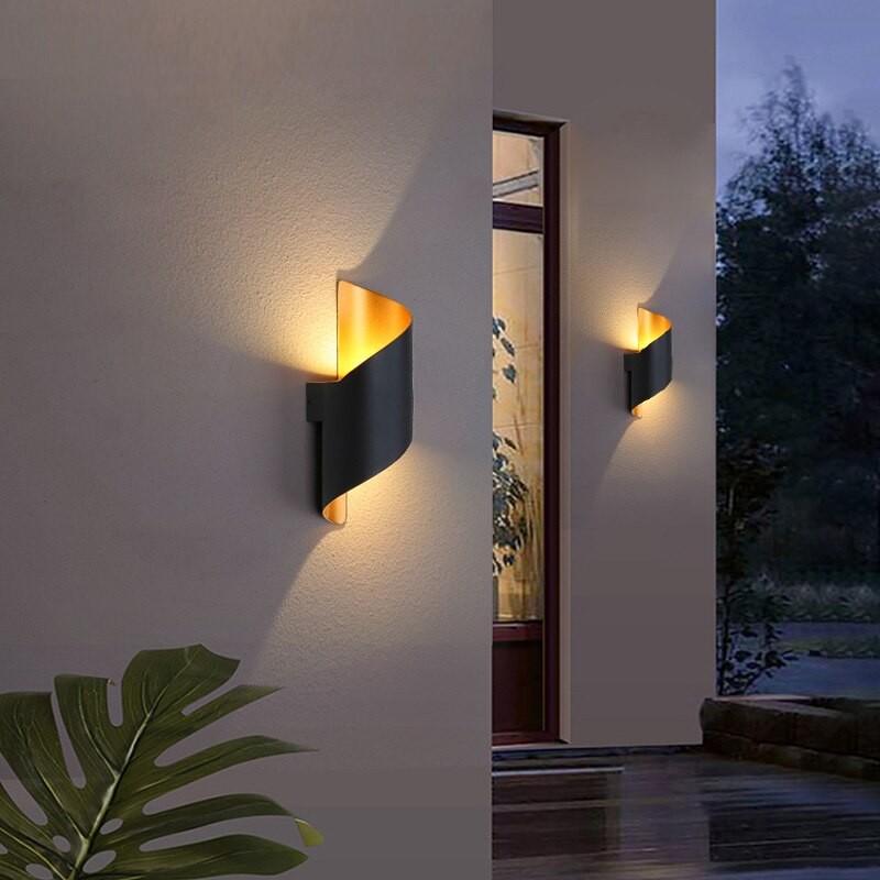 Modern Curl Twisted LED Wall Light M137