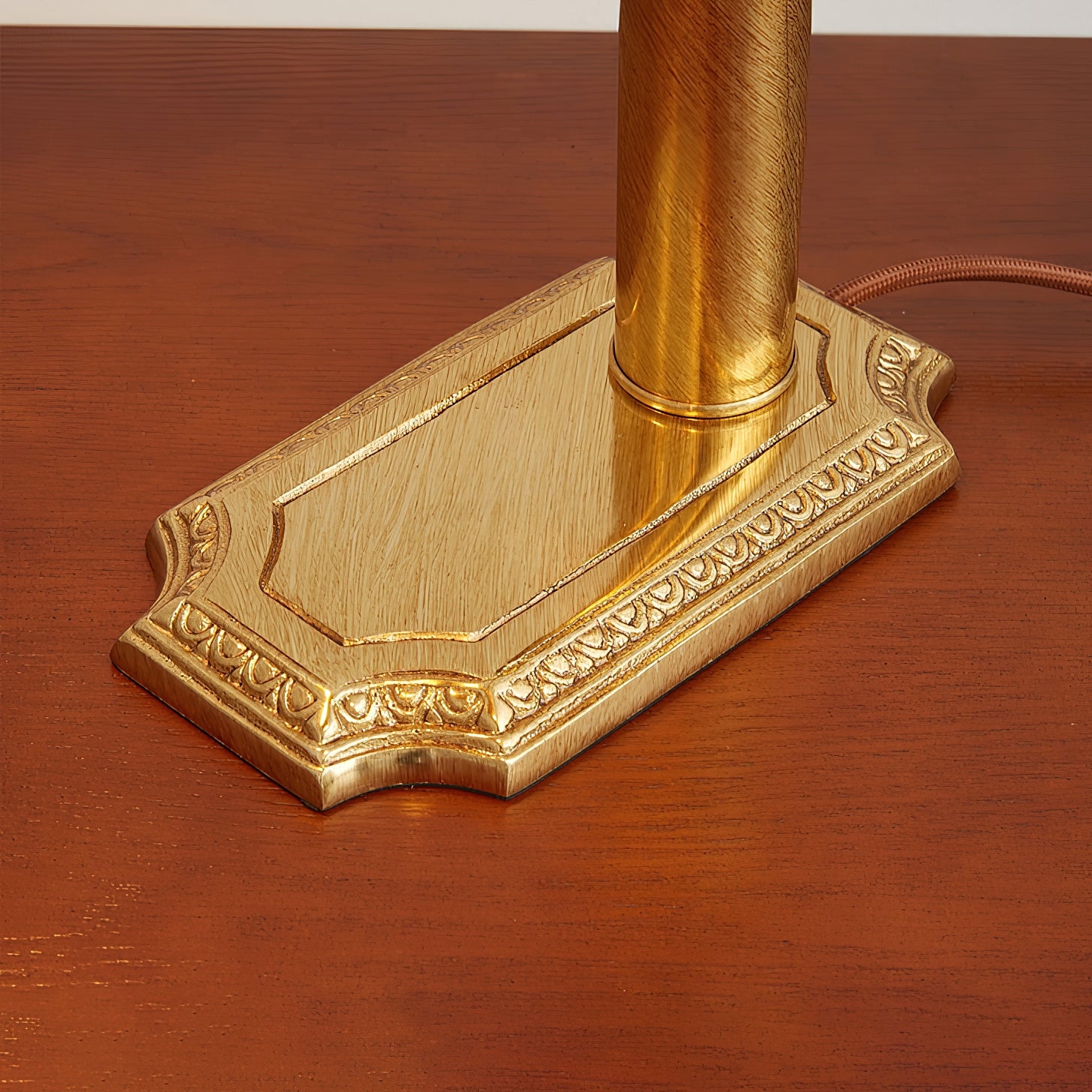 Piano Mate Table Lamp D746