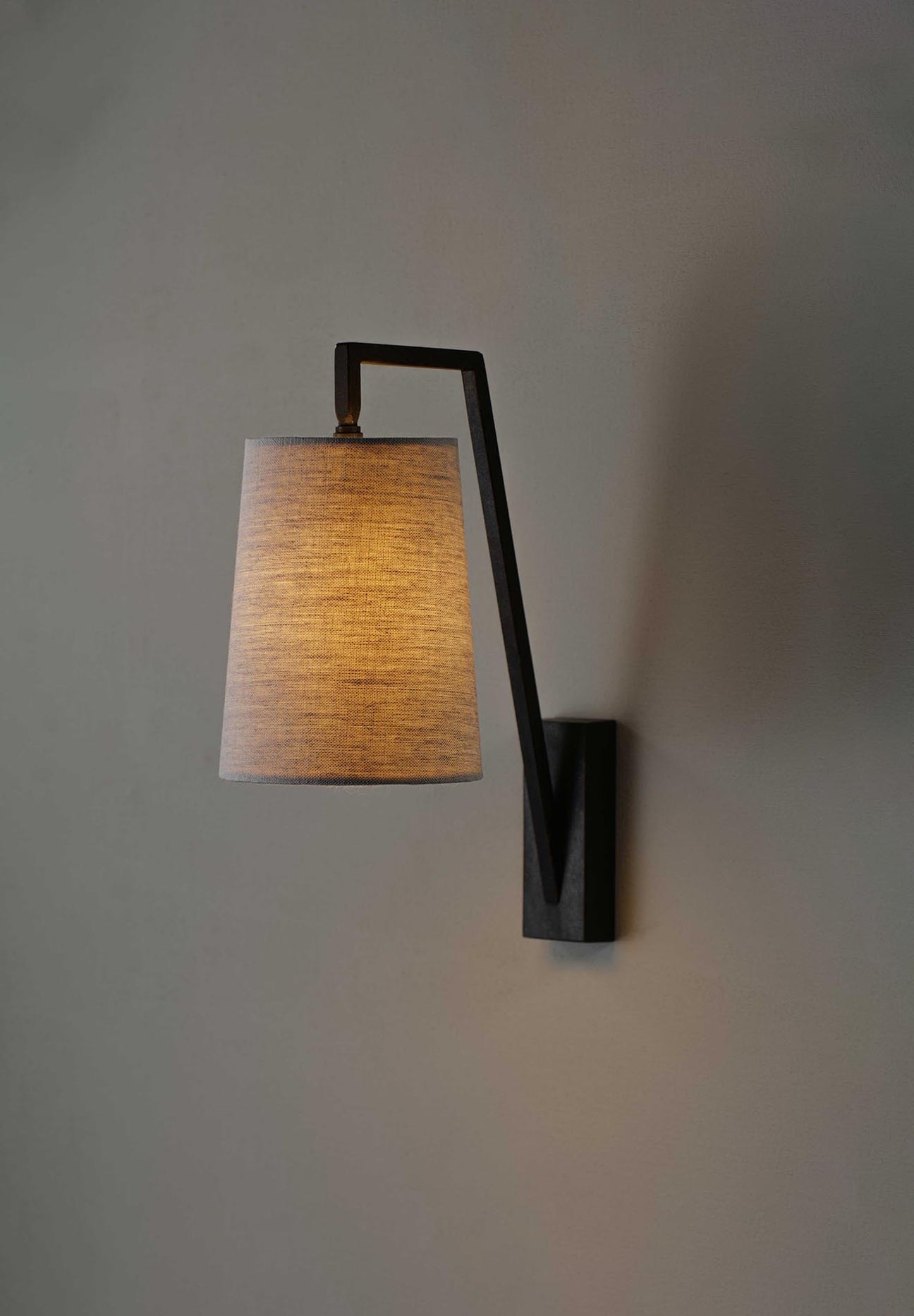 Monty Wall Lamp D600