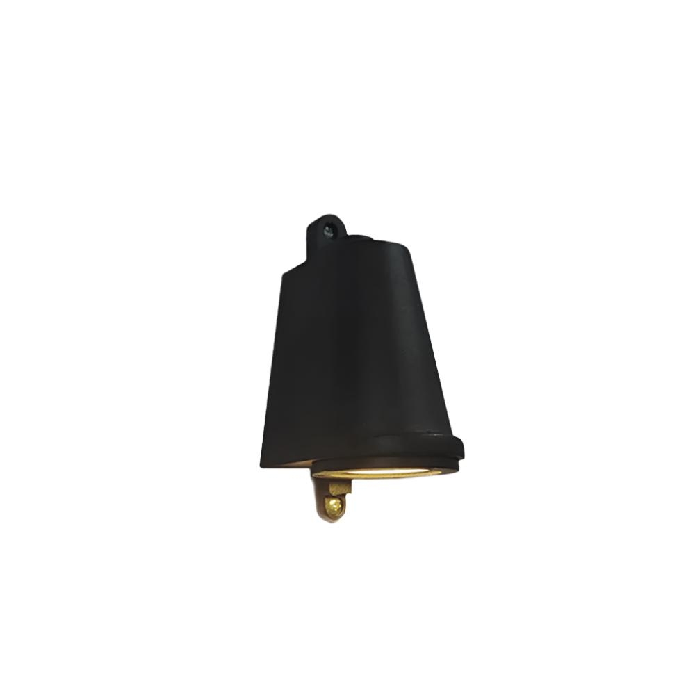 Aplique de pared exterior negro con forma de campana sobre fondo blanco.