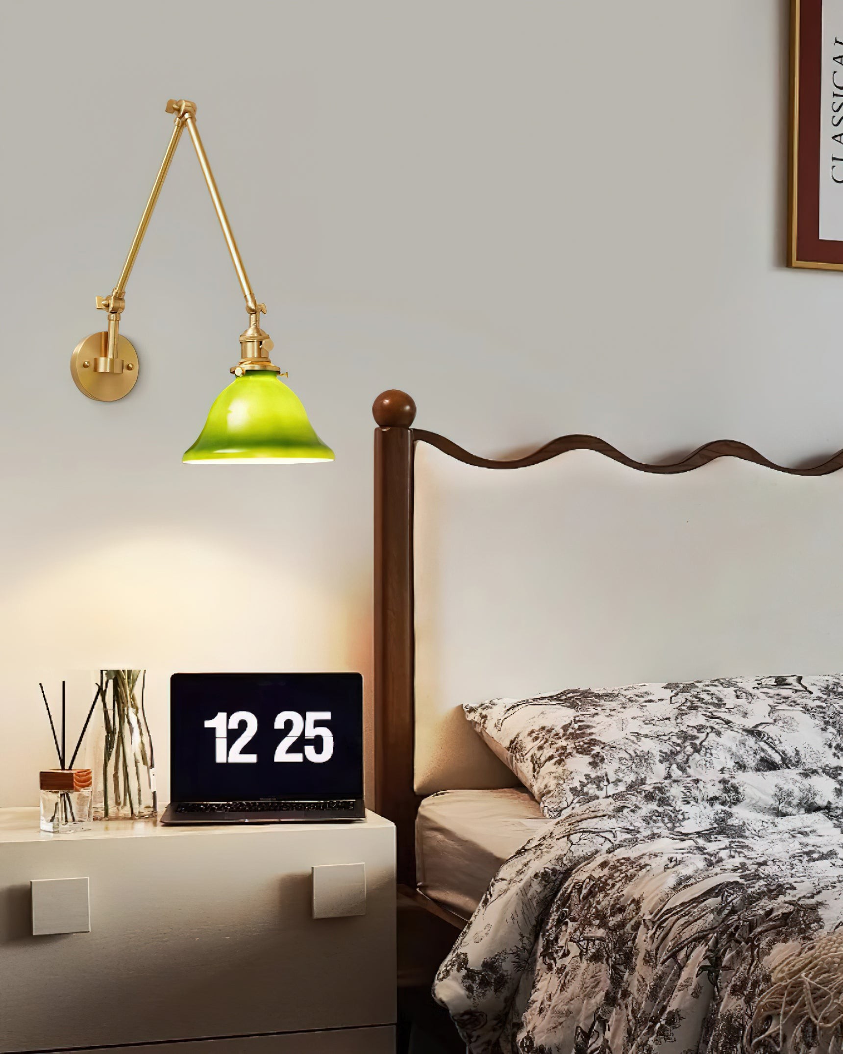 Personalized Green Bell-Shaped Wall Lamp M256