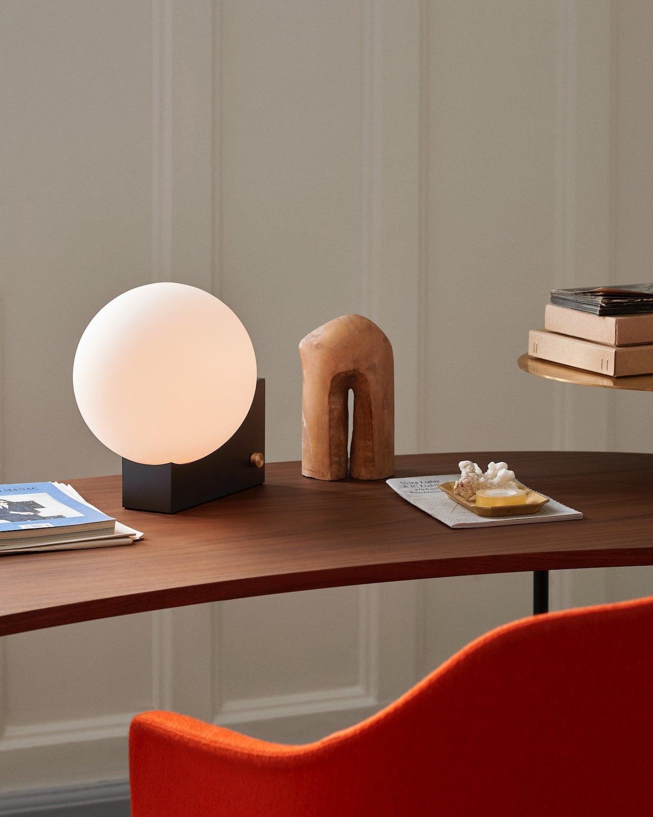 Geometric Lamp Base Glass Globe Table Lamp M467