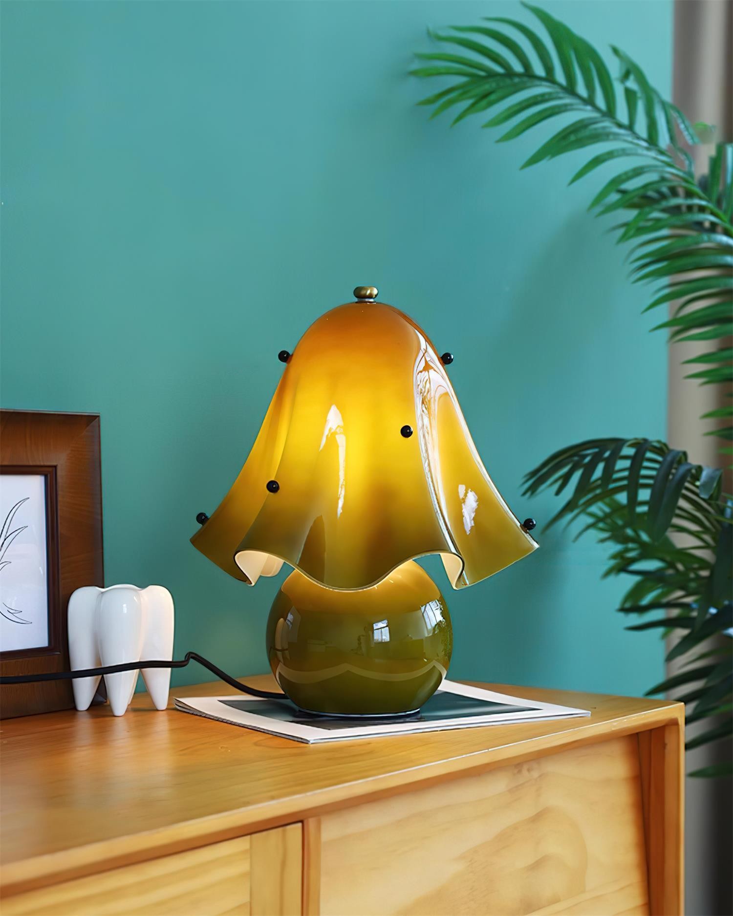 Bellina Decorative Table Lamp - Sculptural Bell Flower Shape T281