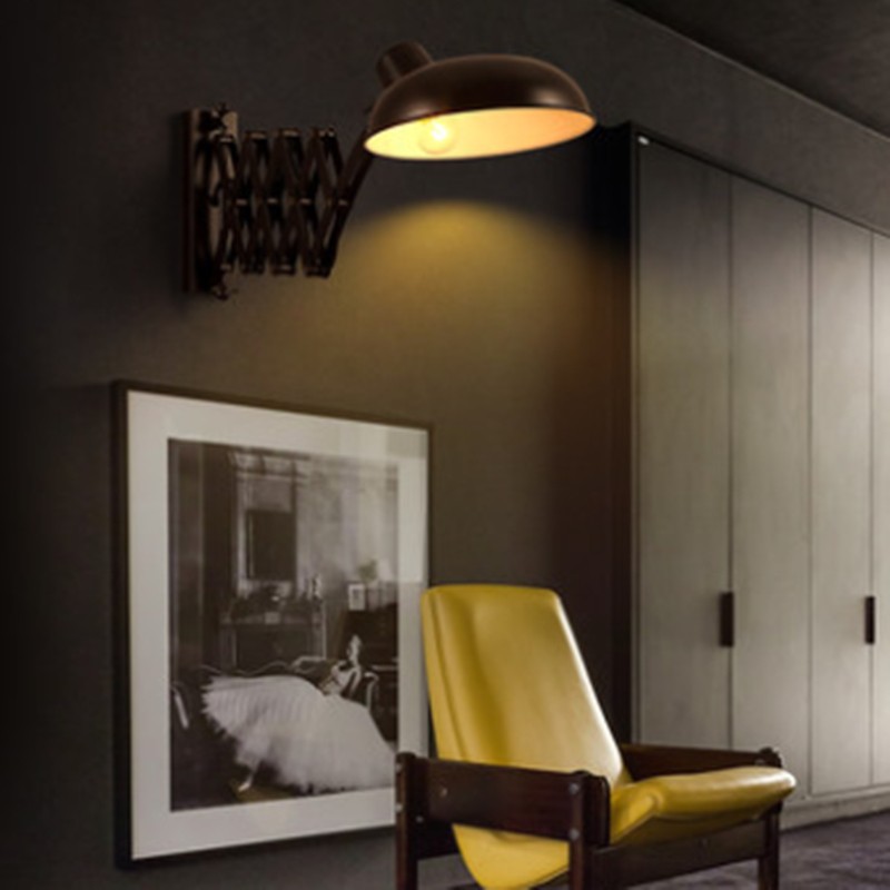 Lámpara de pared extensible STOGAR en una escena de iluminación de pared de una sala de estar.