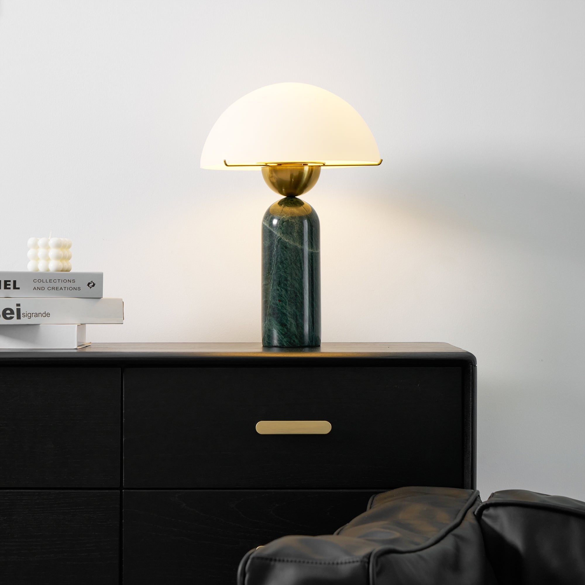 Peono Alabaster Table Lamp D440