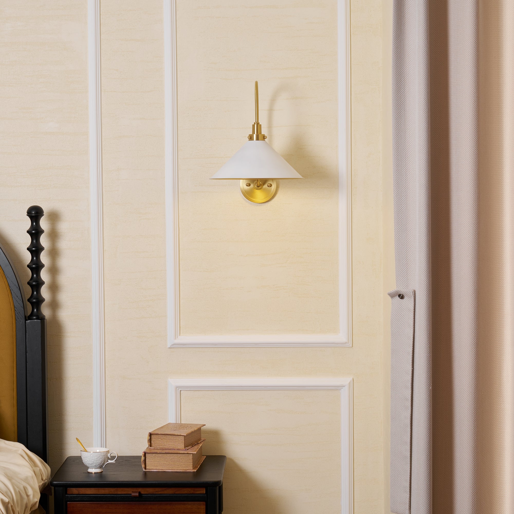 Clivedon Wall Lamp D592