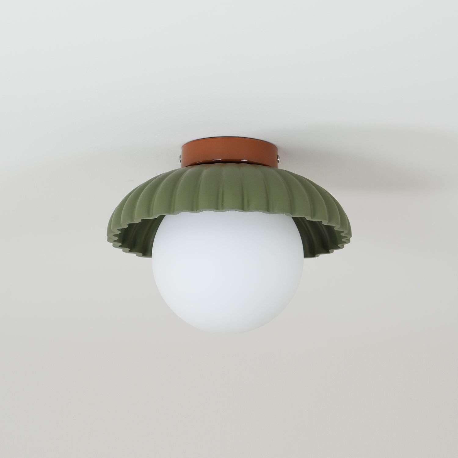 Alien Cream Style Ceiling Light M178