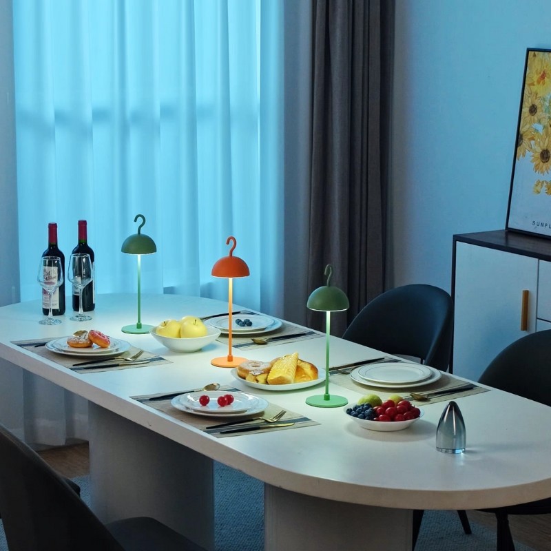 Creative Wireless Telescopic Portable Table Lamp S180