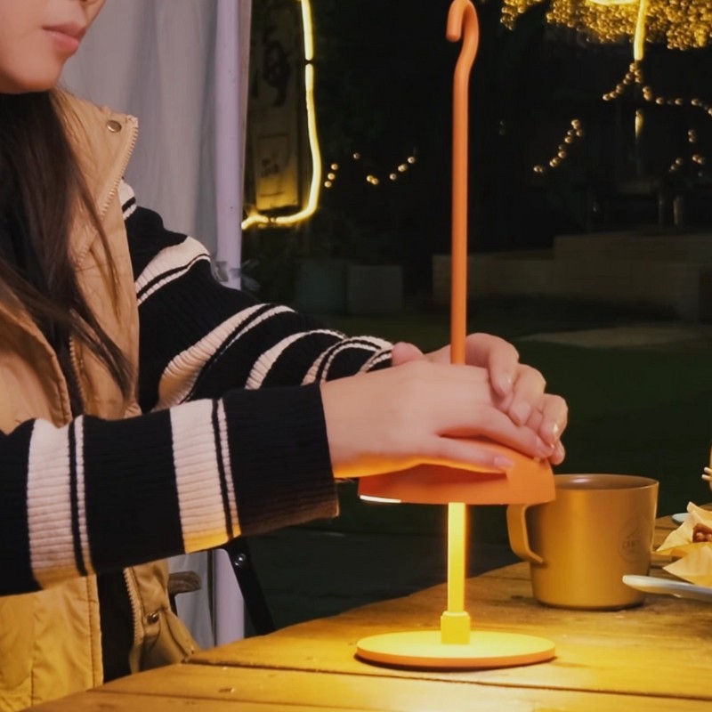 Creative Wireless Telescopic Portable Table Lamp S180