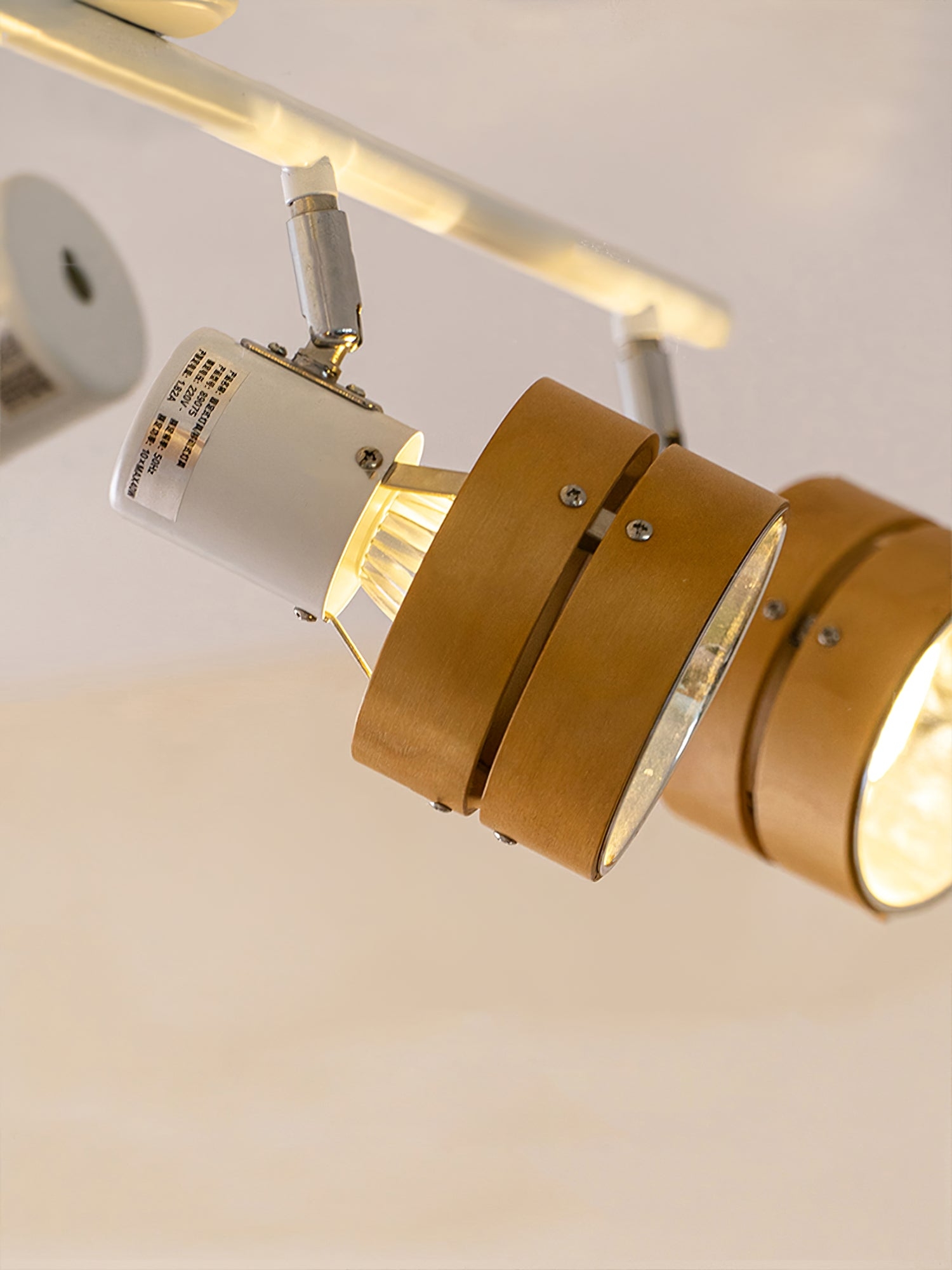 Nordic Cylindrical 4-Light Spotlight D415