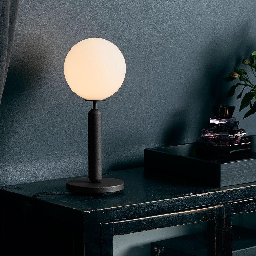 Spherical Stylish Glass Induction Table Lamp M48