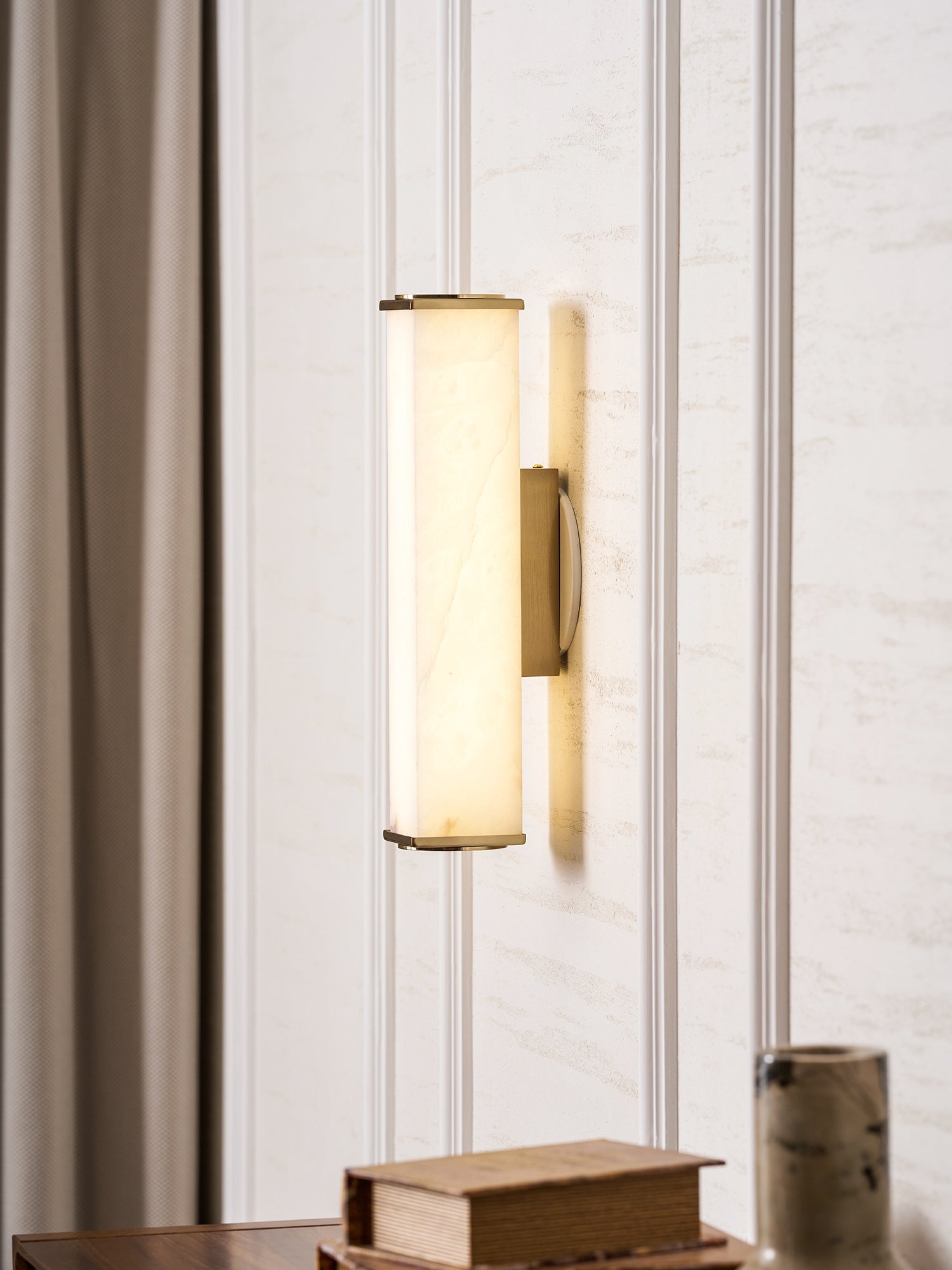 Cuboid Alabaster Wall Light D398