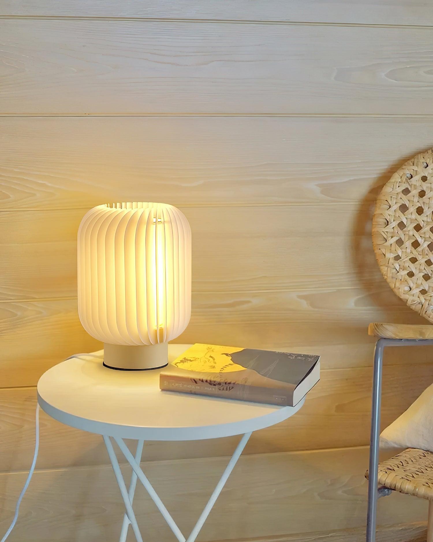 Round Translucent Pleated Table Lamp Suitable For Living Room M32