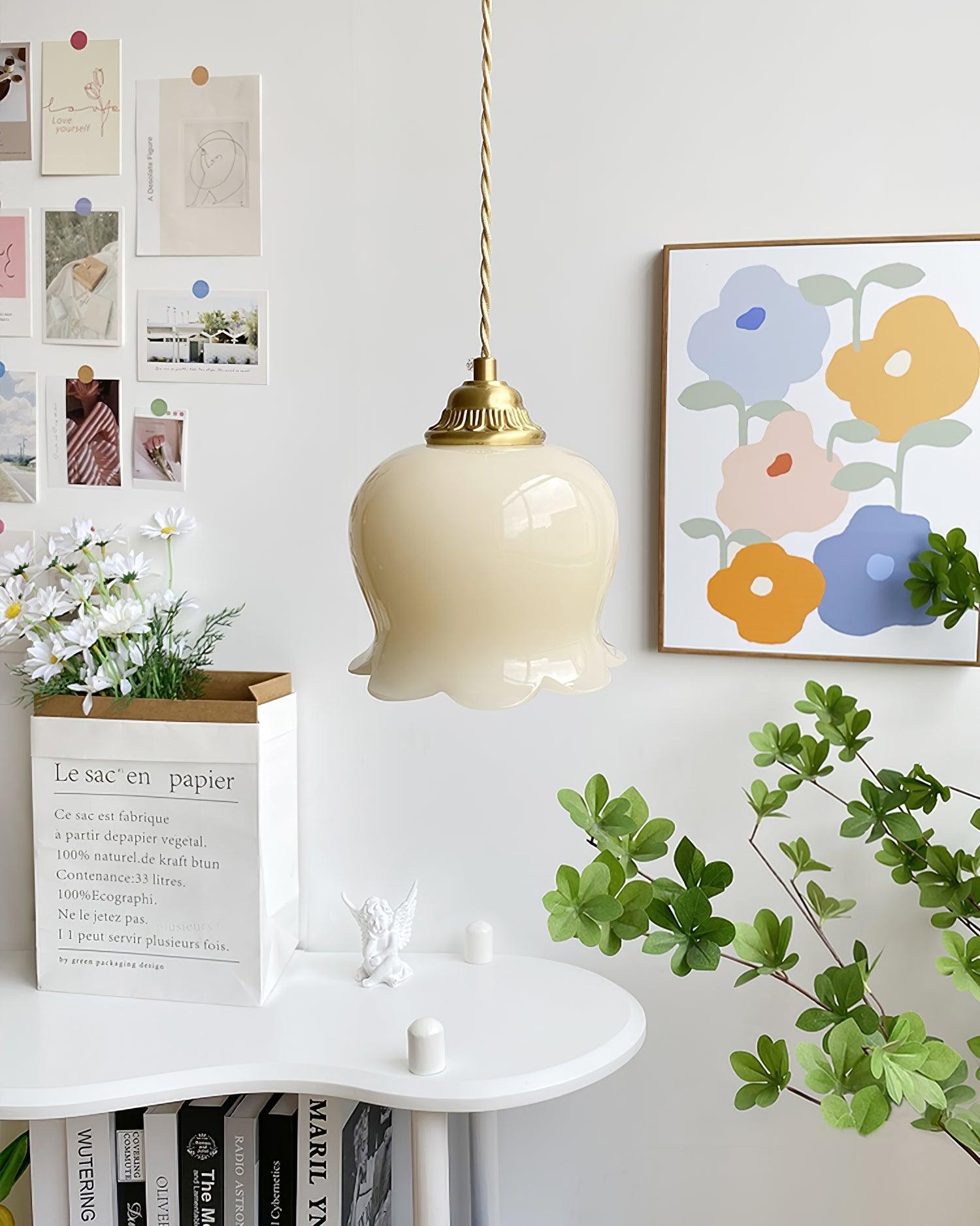Traditional Glass Flower Pendant Lamp M316