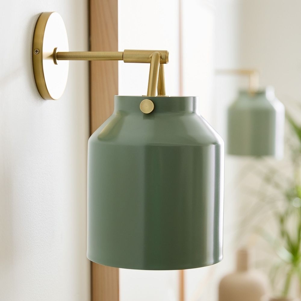 Hanton Modern Minimalist Brass and Glass Sconce – Damp Rated for Bathrooms T173