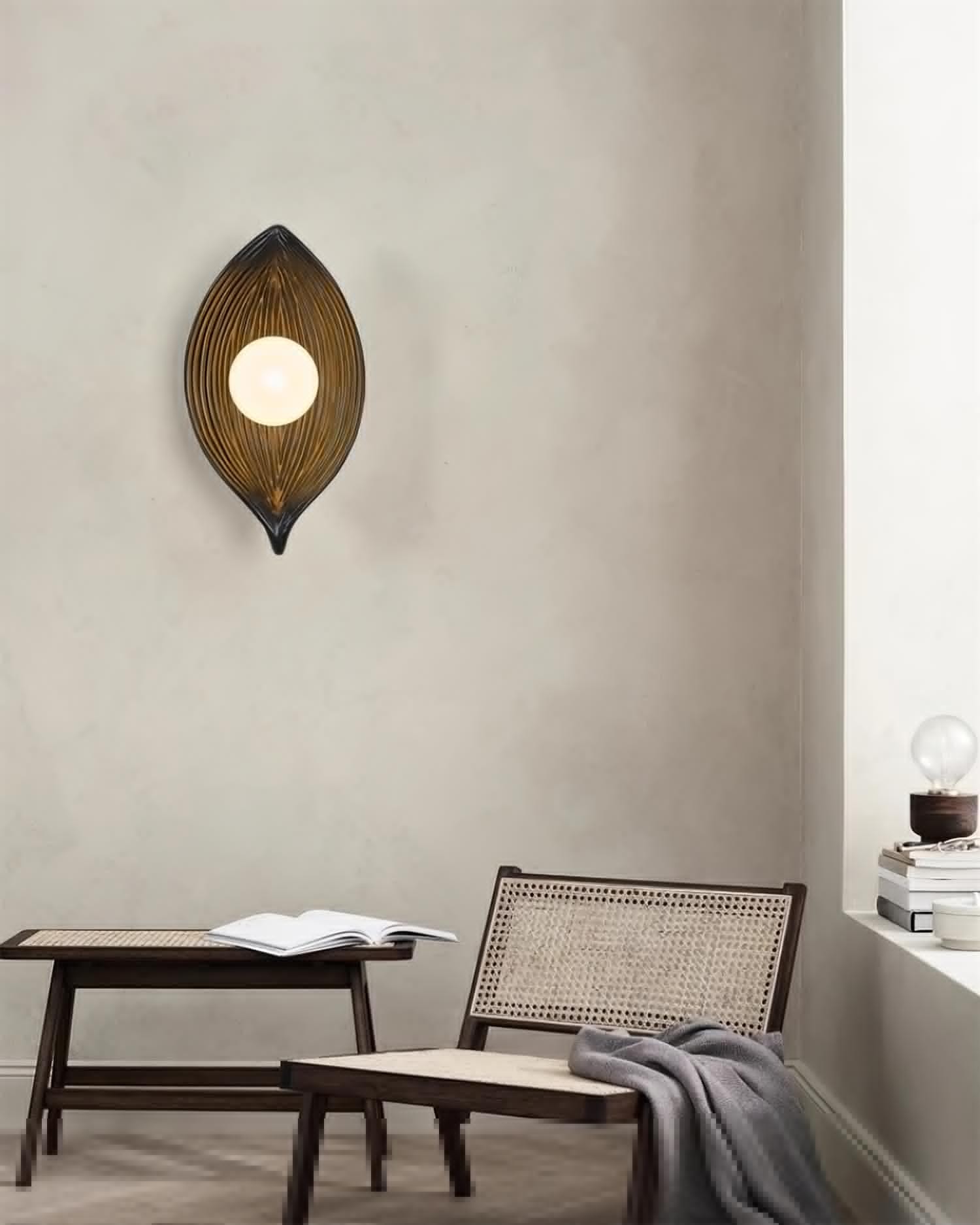 Contemporary Nordic Leaf Resin Wall Light M369