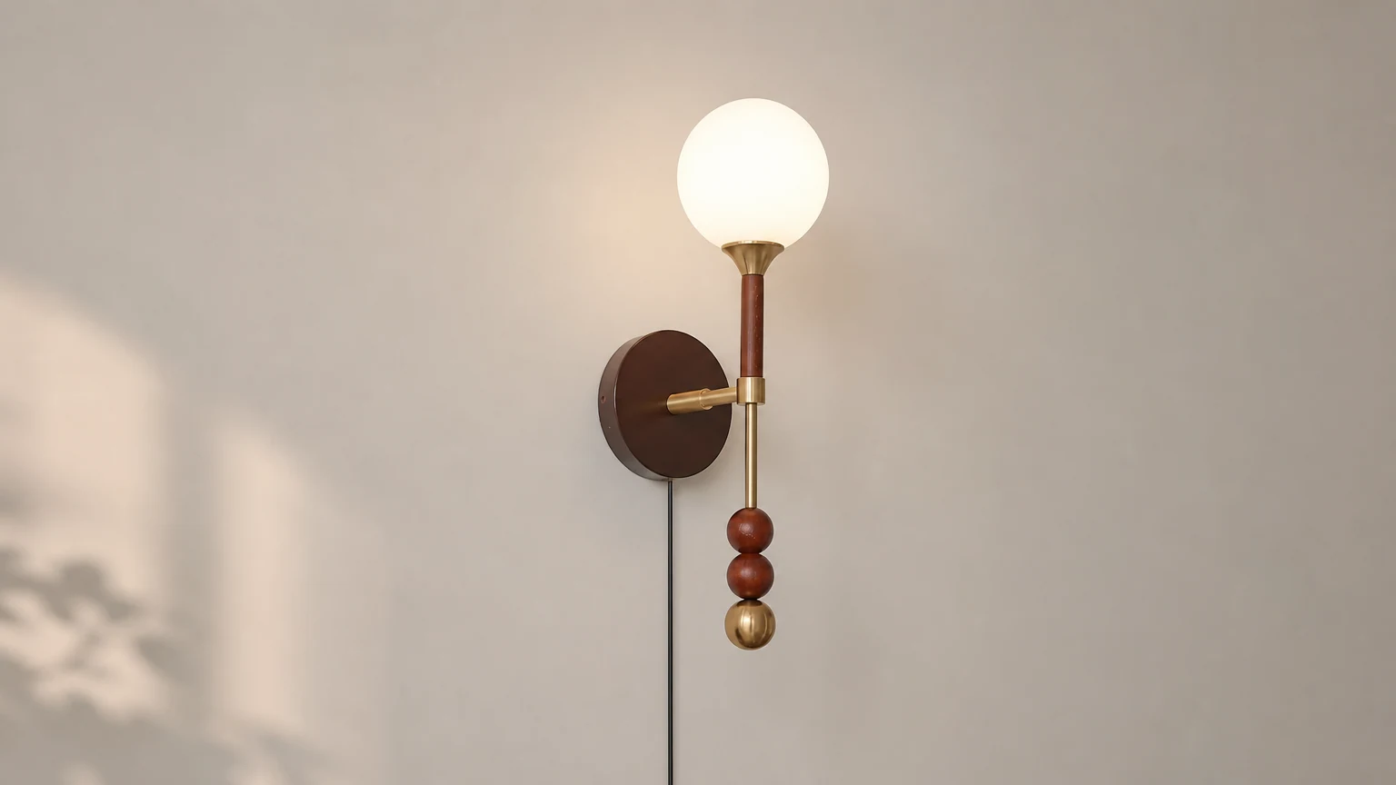 Lampa ścienna typu plug-in P039 zainstalowana jako bohaterska scena w poziomym pomieszczeniu