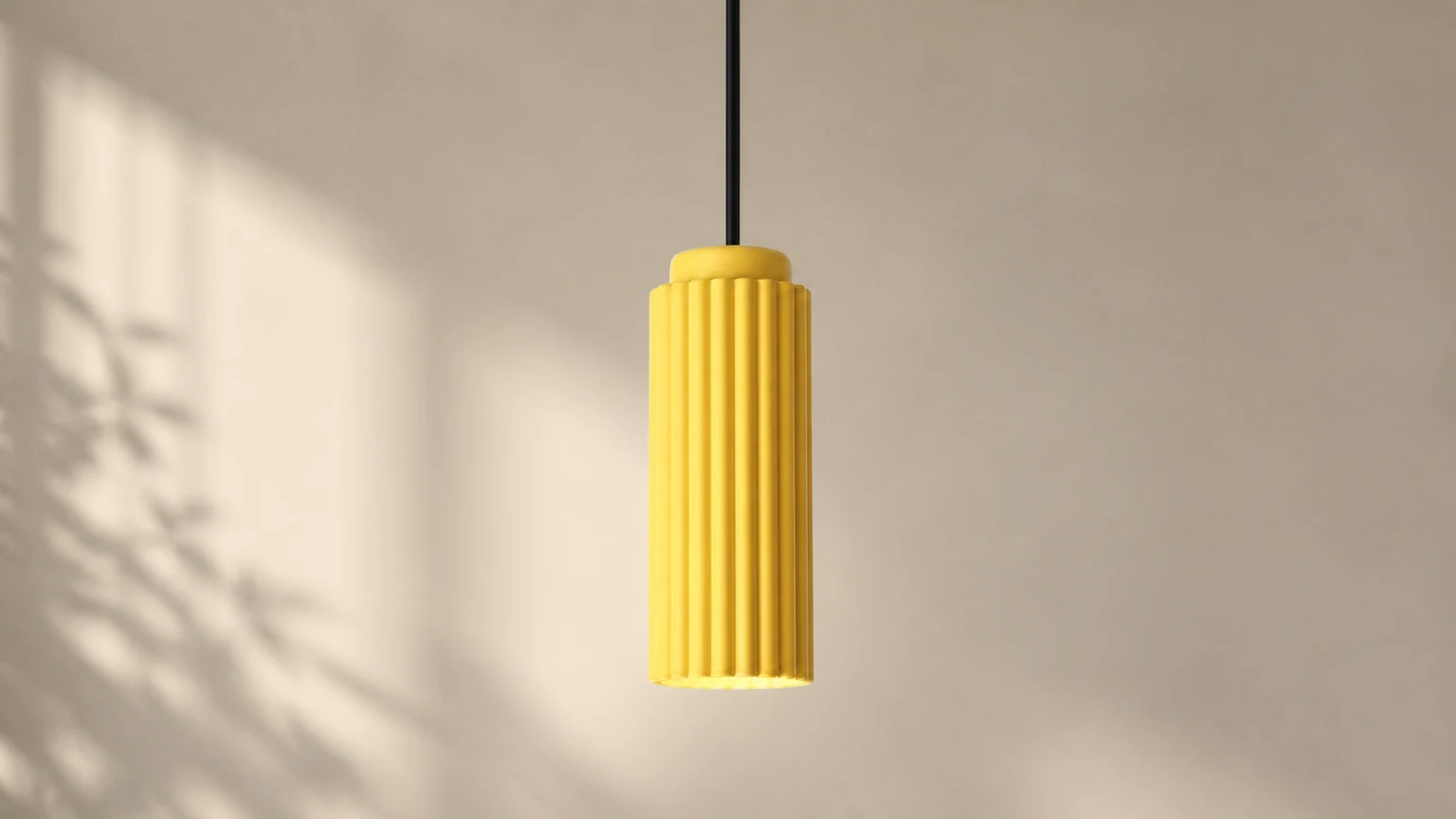 Norweska, nordycka metalowa lampa wisząca D768 w spokojnej scenie wewnętrznej