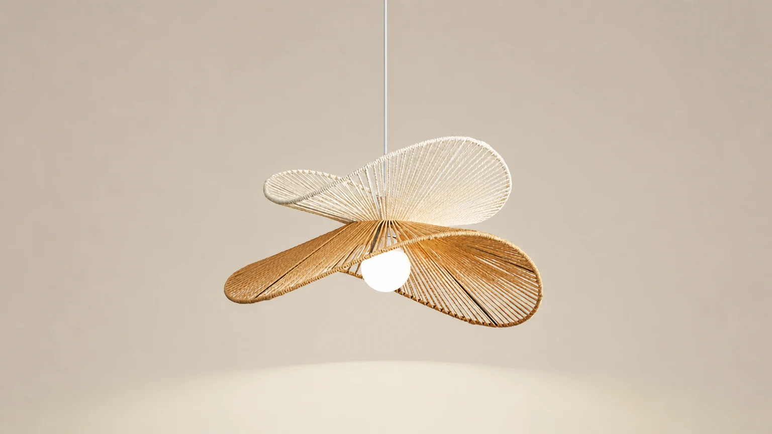 Lampa wisząca ze sznurka konopnego P031 w ciepłym pomieszczeniu