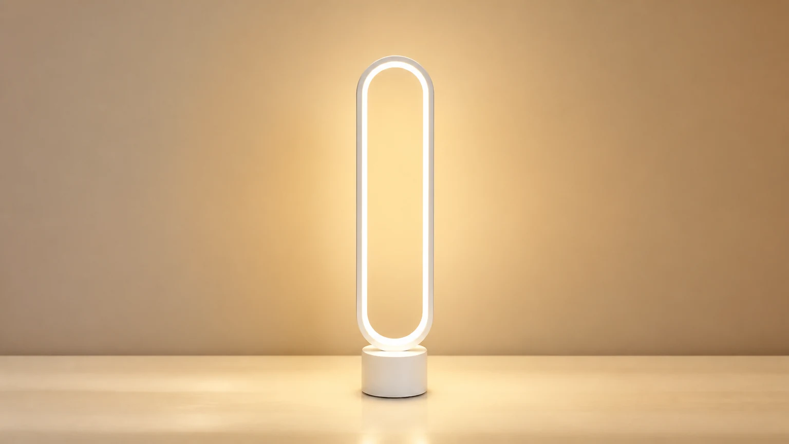 RING LED-bordslampa i en modern rumsmiljö