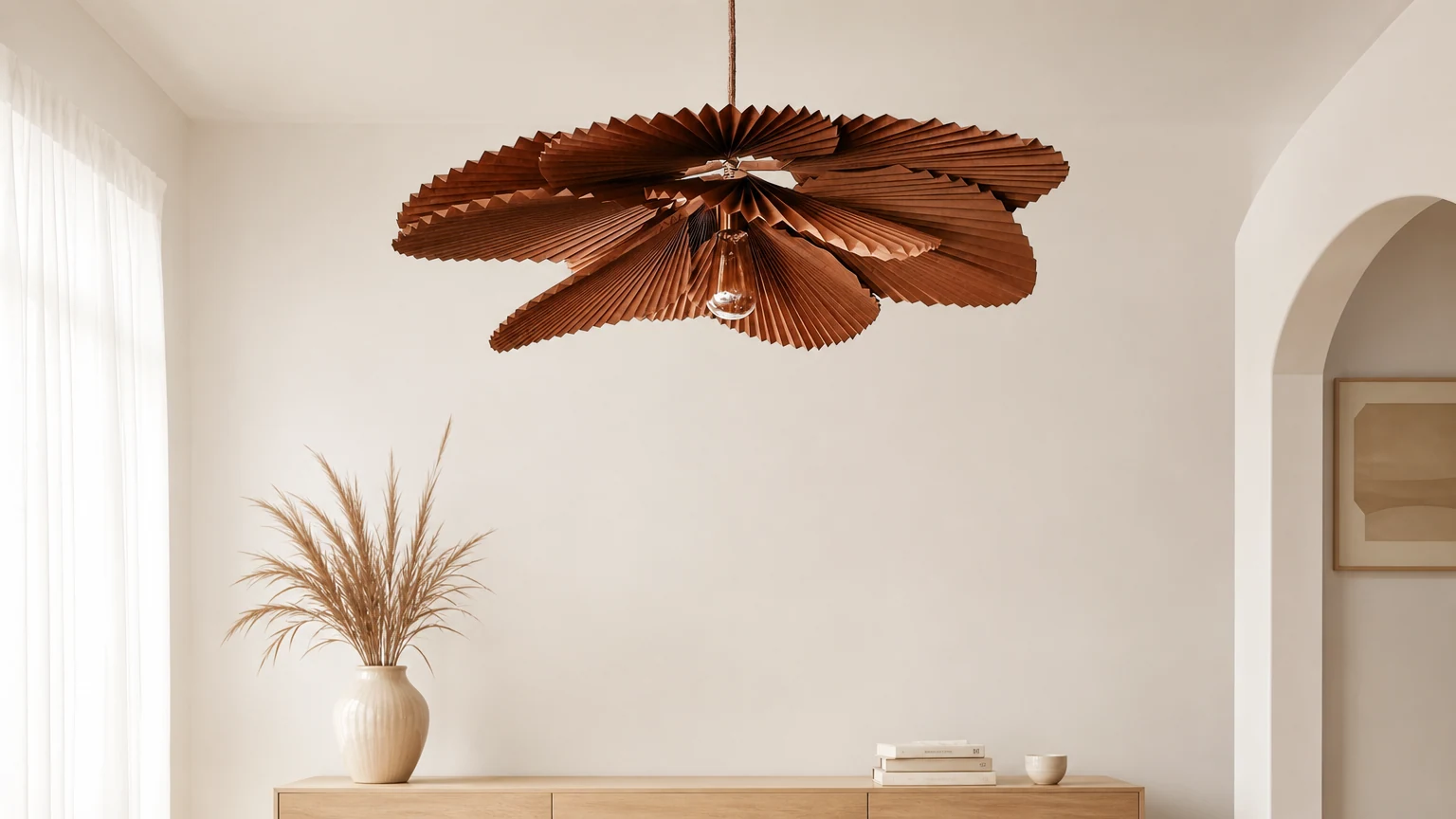 Żyrandol kwiatowy Art Deco D879 zainstalowany w ciepłym pomieszczeniu