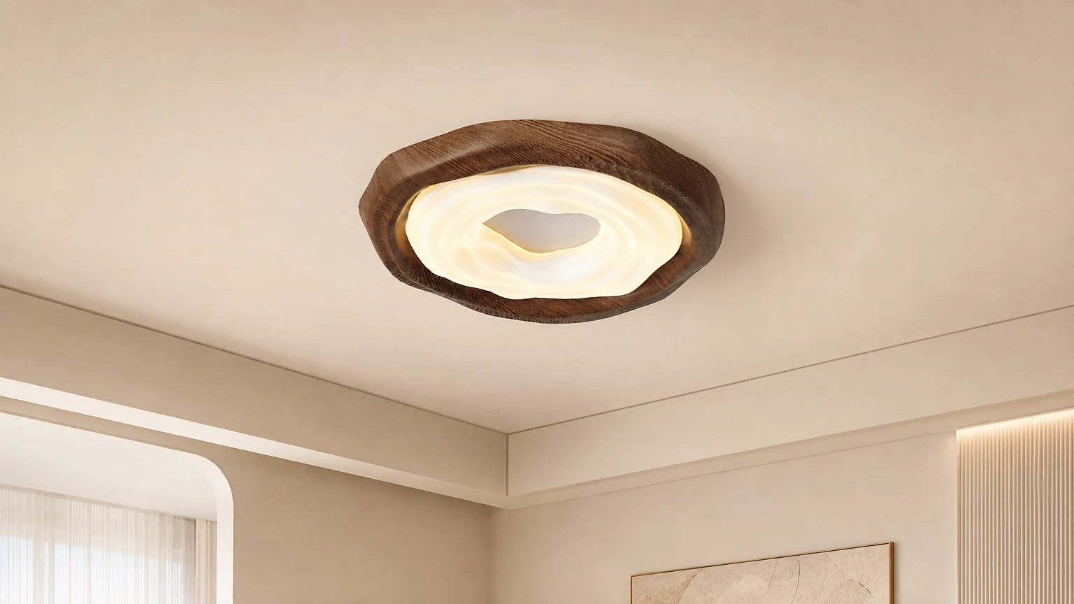 Owalna, pusta lampa sufitowa P030 zainstalowana w ciepłym wnętrzu
