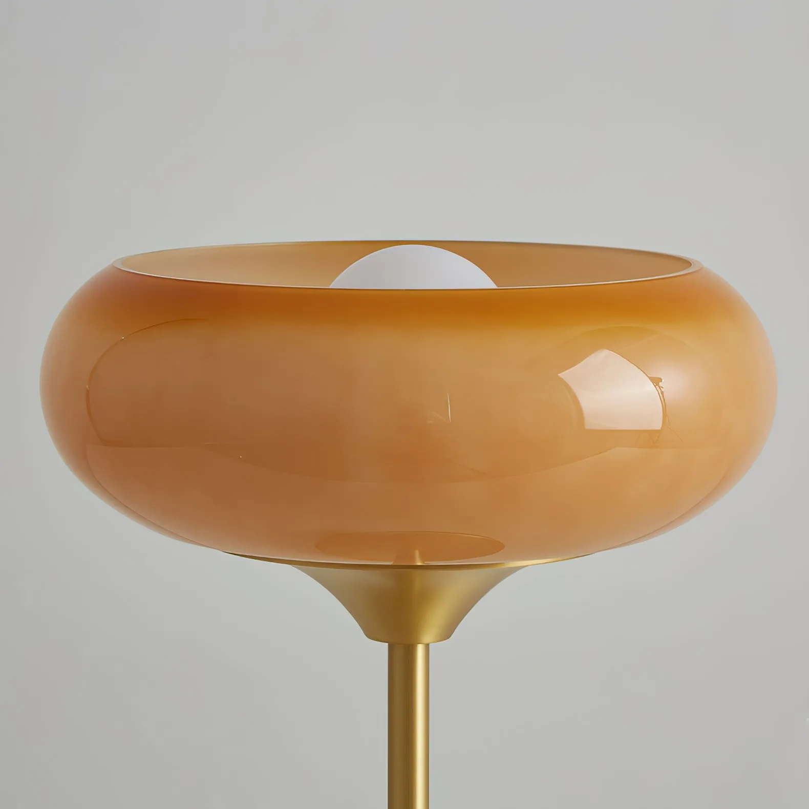 Egg Tart Glass Table Lamp D443