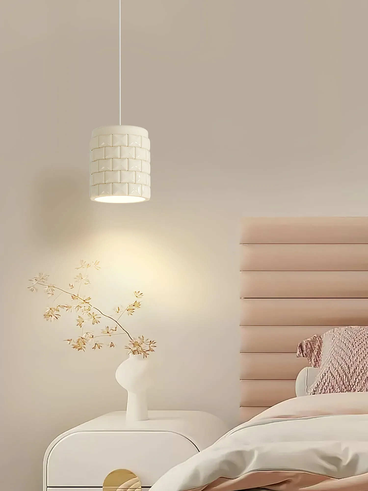 Lysne Girl Pendant Lamp D410