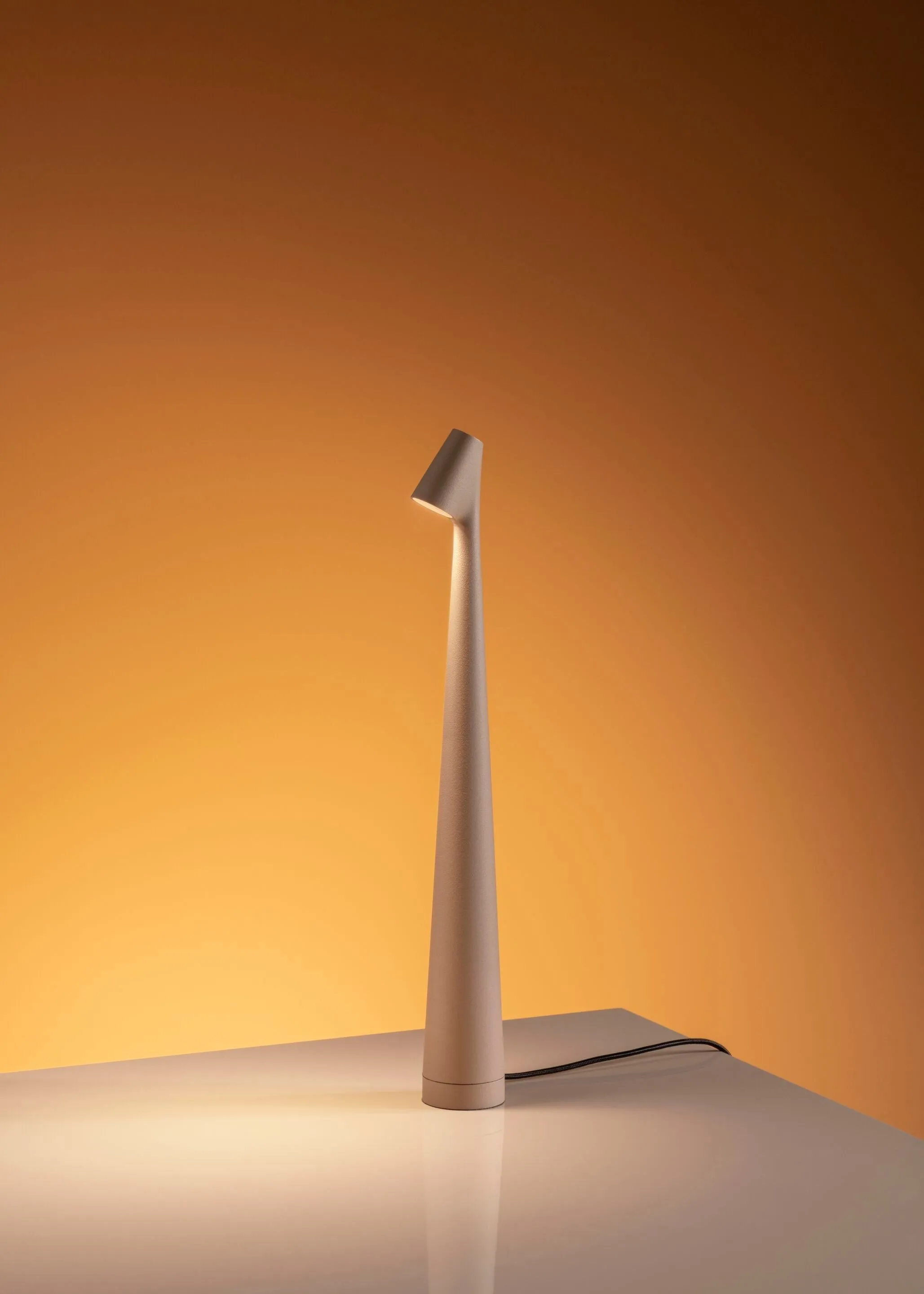 Creative Tall Portable Table Lamp M497