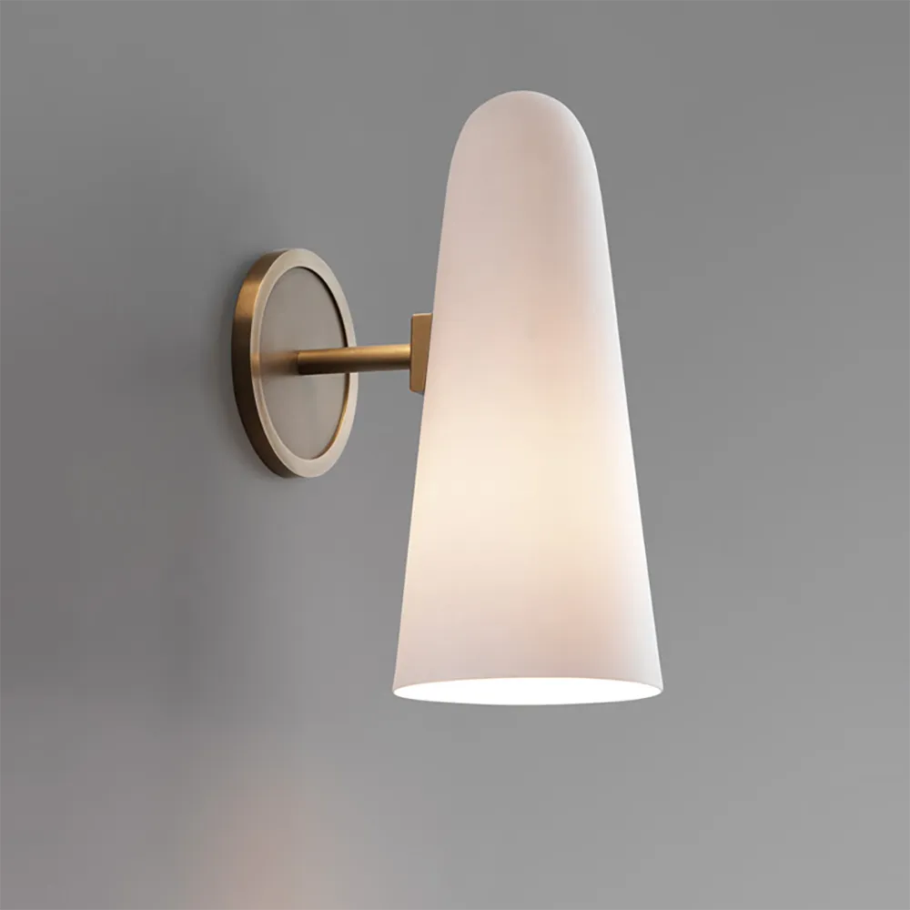 Nordic Simple Light Luxury Brass Wall Lamp M131