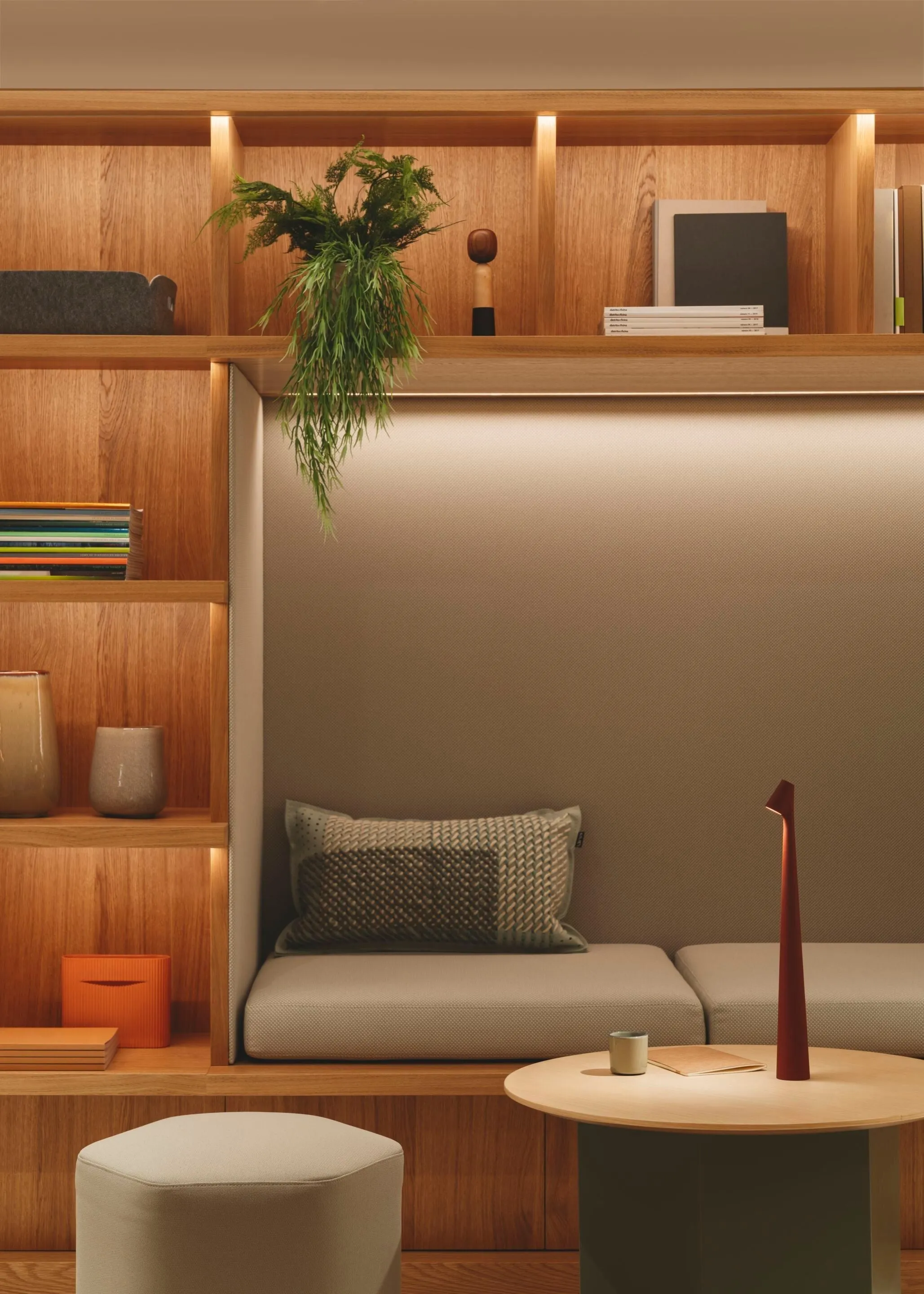 Creative Tall Portable Table Lamp M497