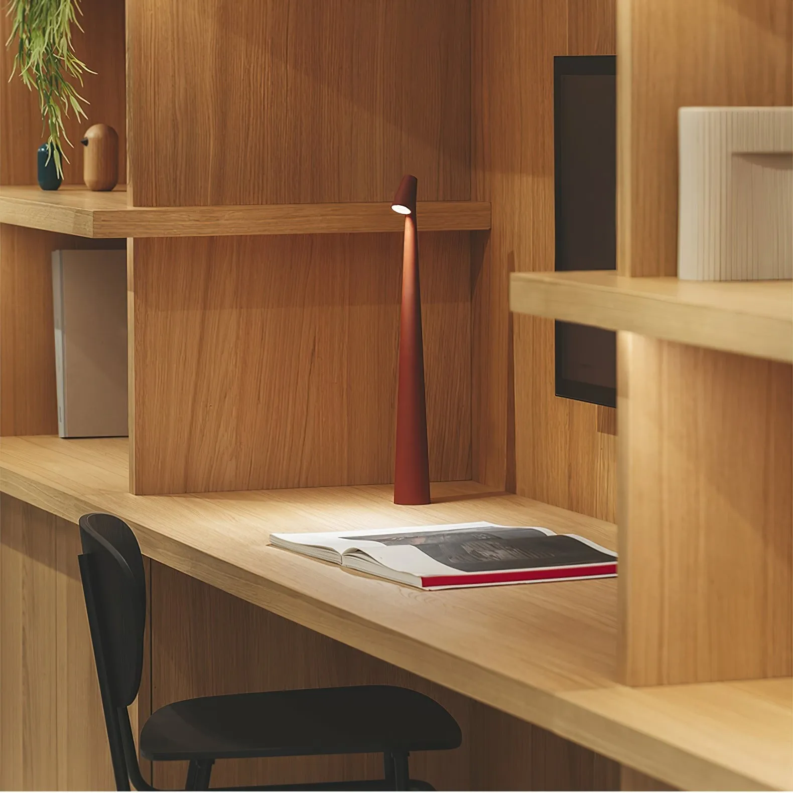 Creative Tall Portable Table Lamp M497