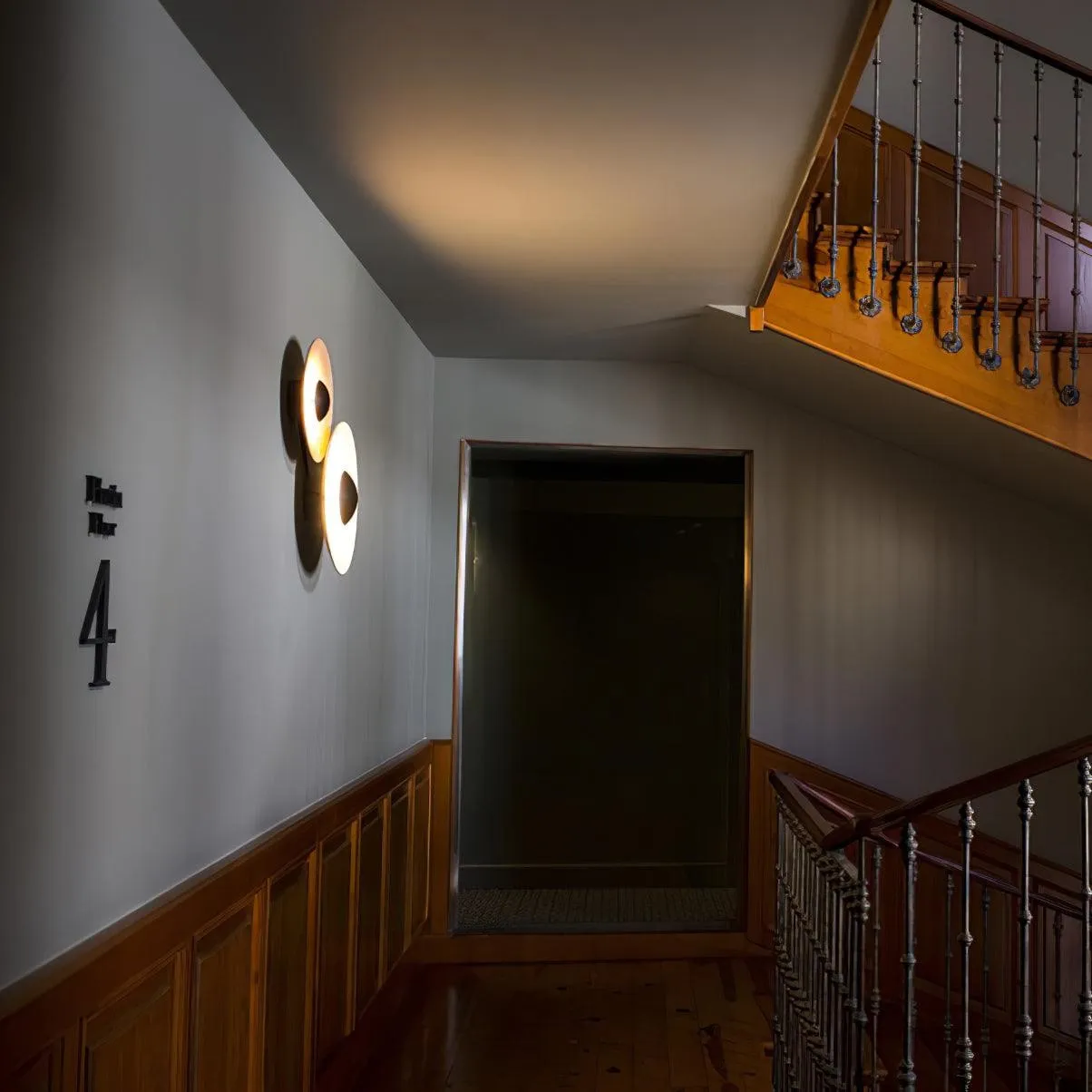Simplicity Round Ginger Glow Wall Light S188