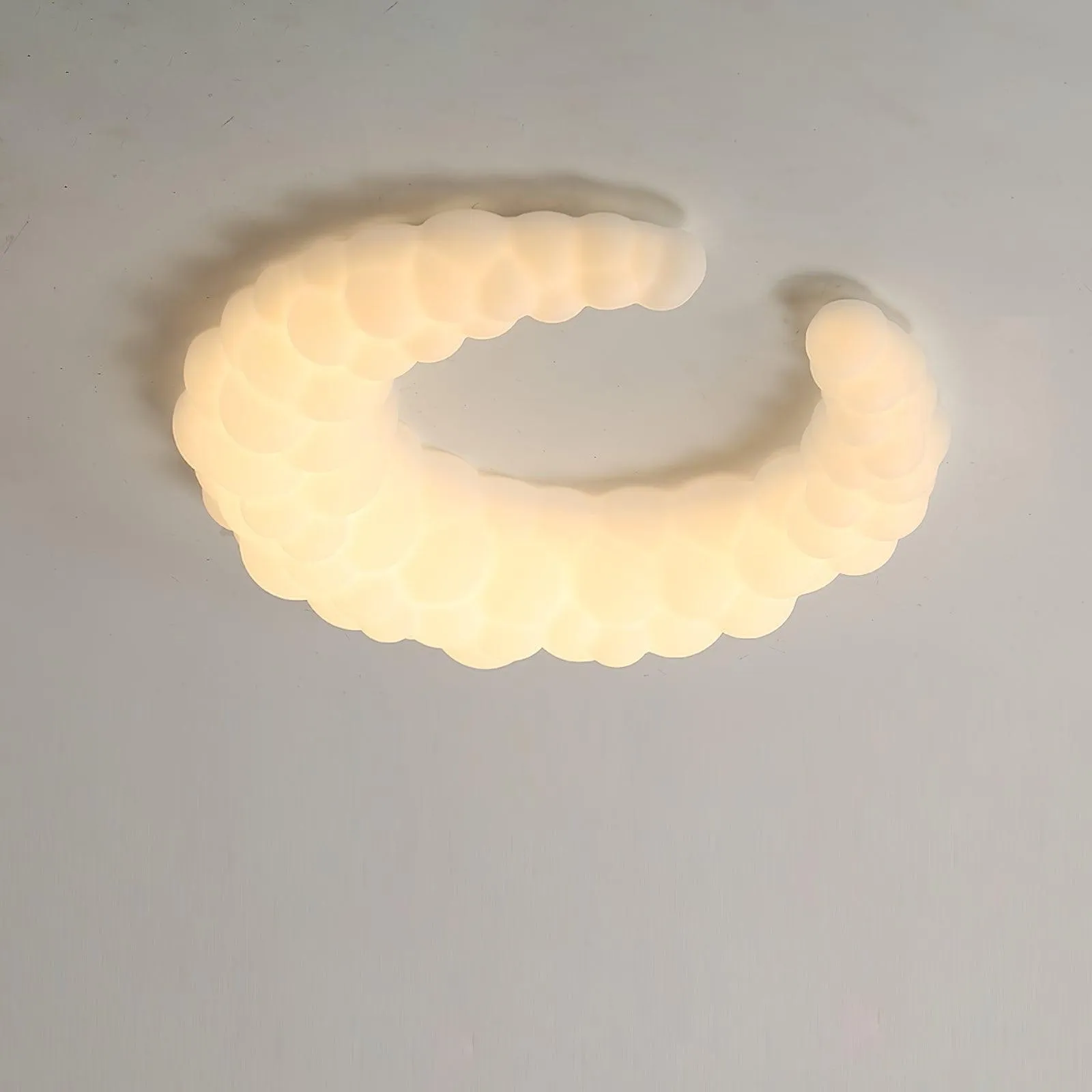 Cream Style Moon Ceiling Lamp M580