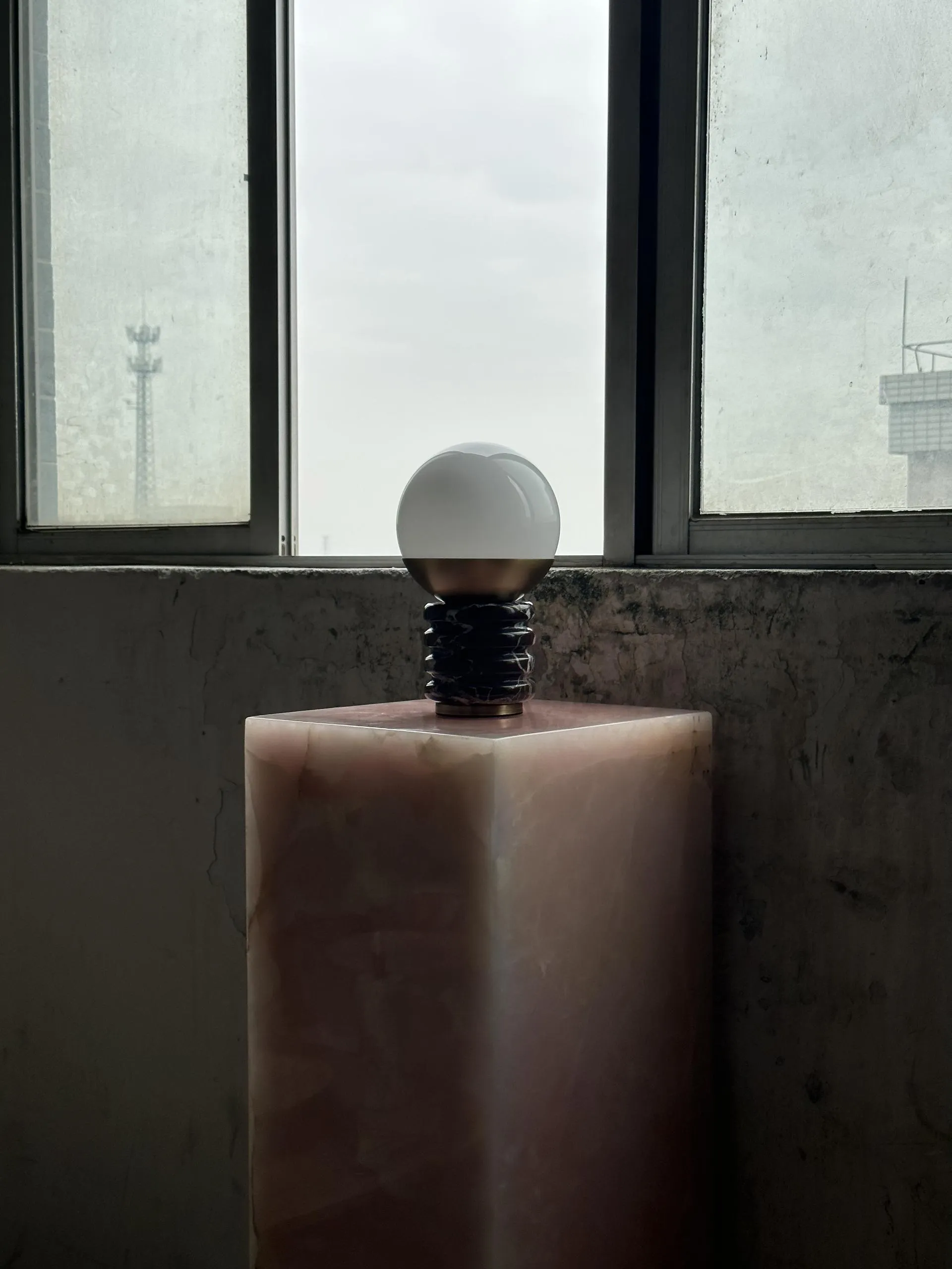 Sylvia Table Lamp D573