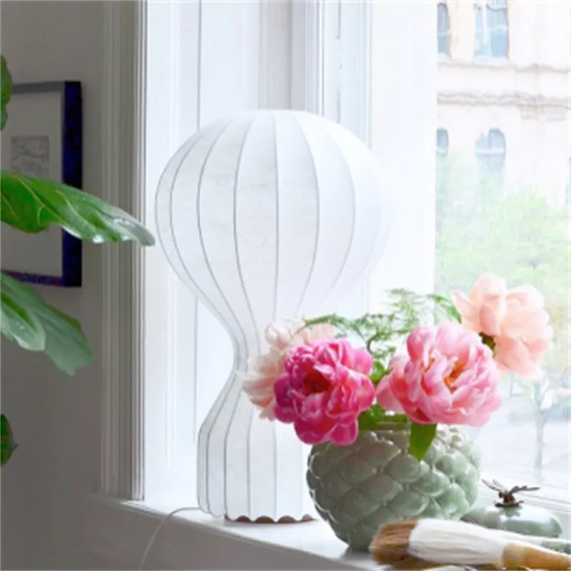 Gatto Cat Cocoon Modern Table Lamp for Bedroom