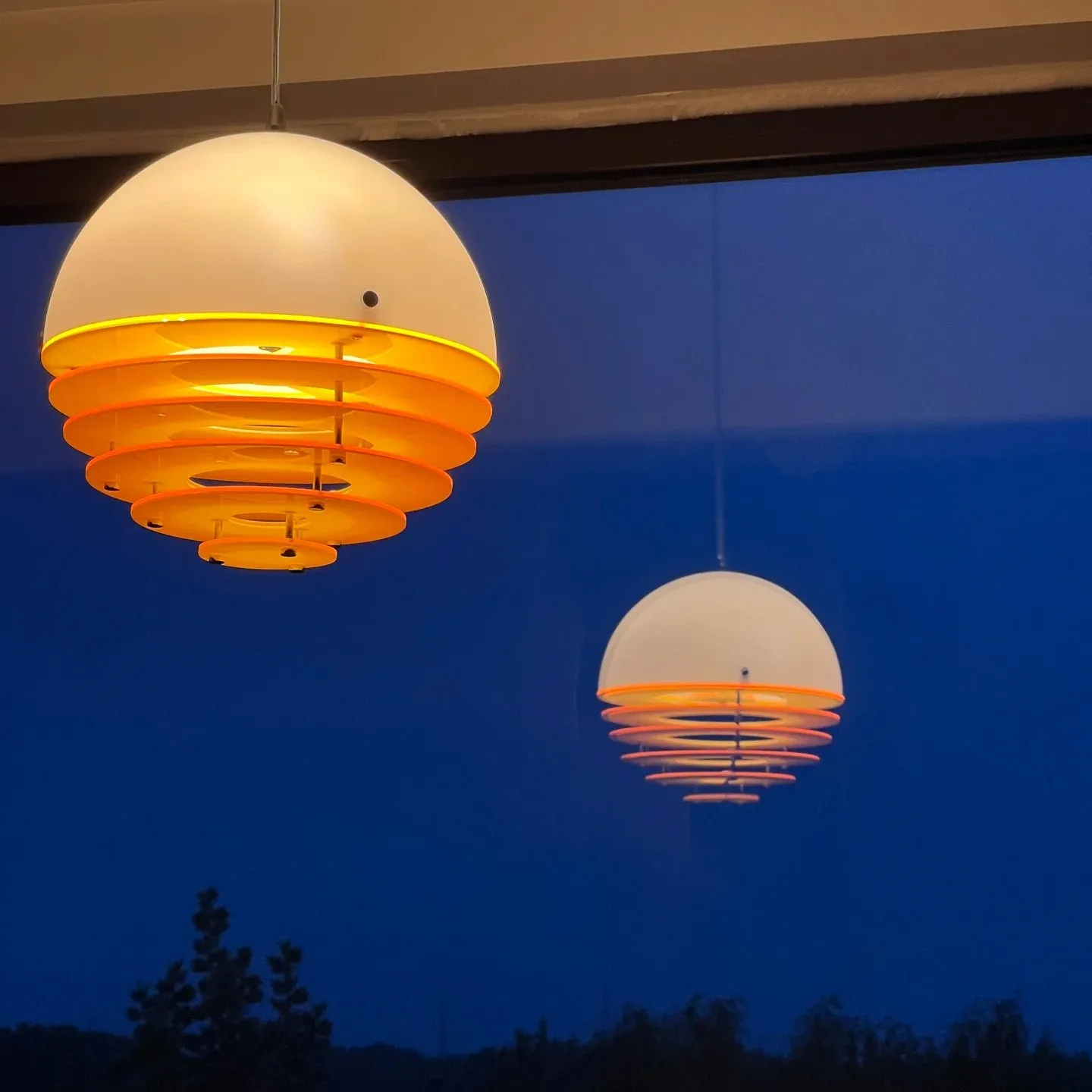 Bauhaus Sunset Ambient Pendant Lamp - Glass Acrylic Pendant Lamp S192