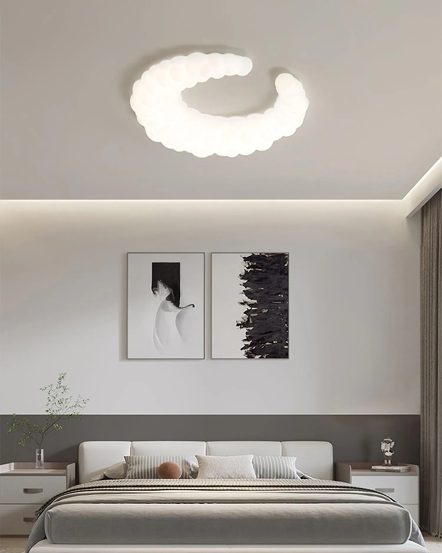 Cream Style Moon Ceiling Lamp M580