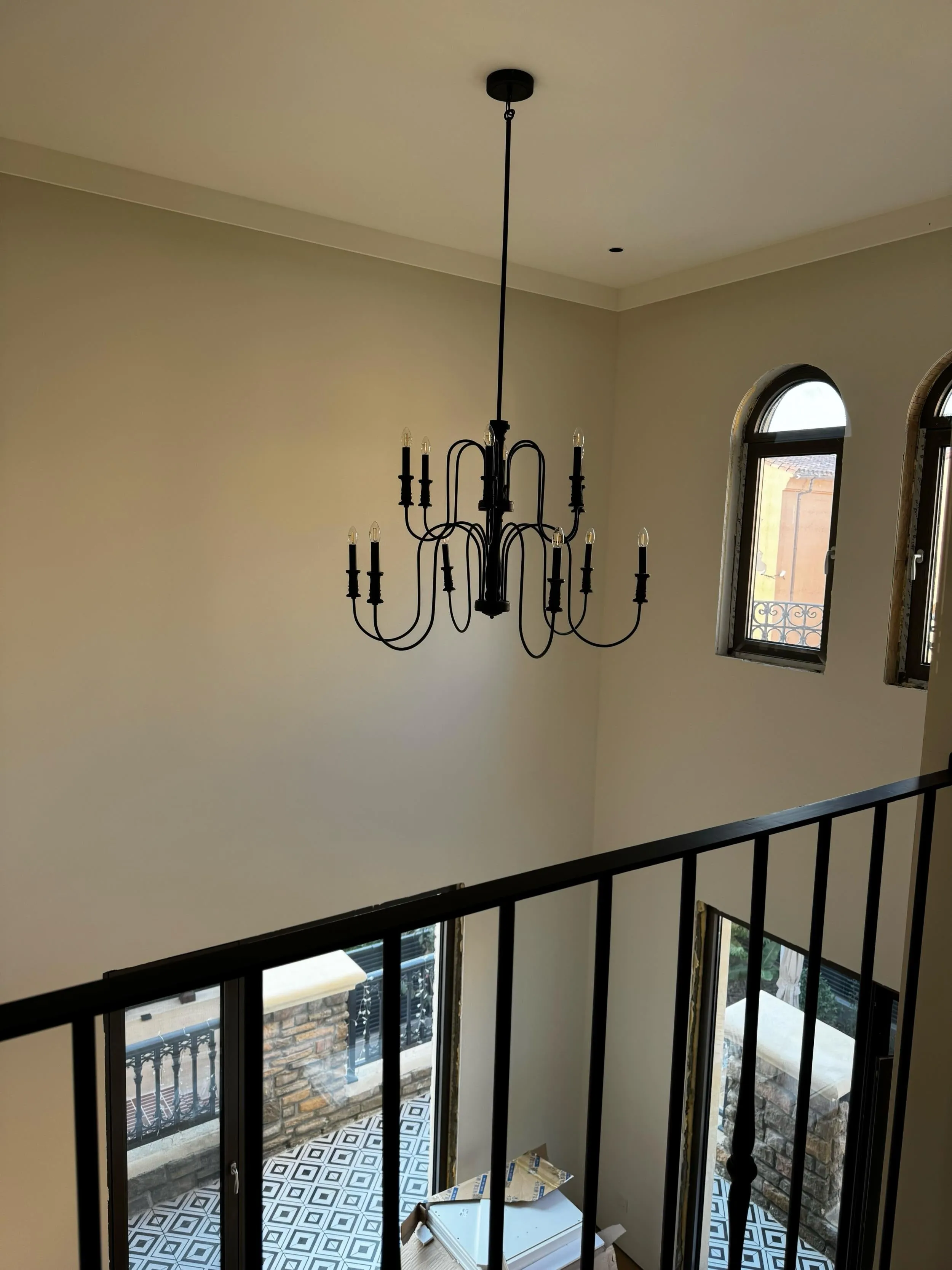 Briarworth Chandelier D577