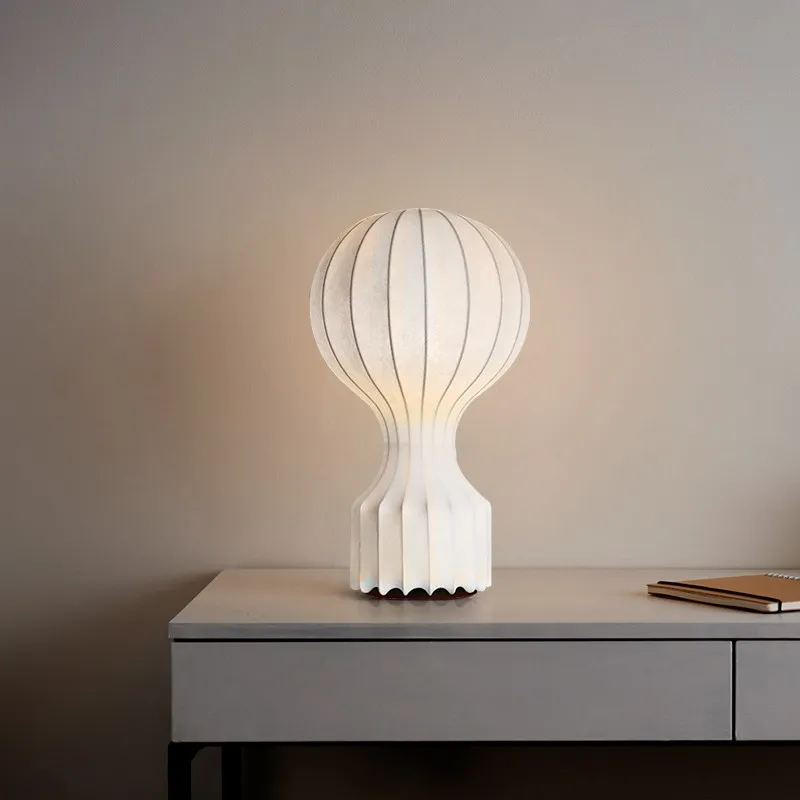 Gatto Cat Cocoon Modern Table Lamp for Bedroom