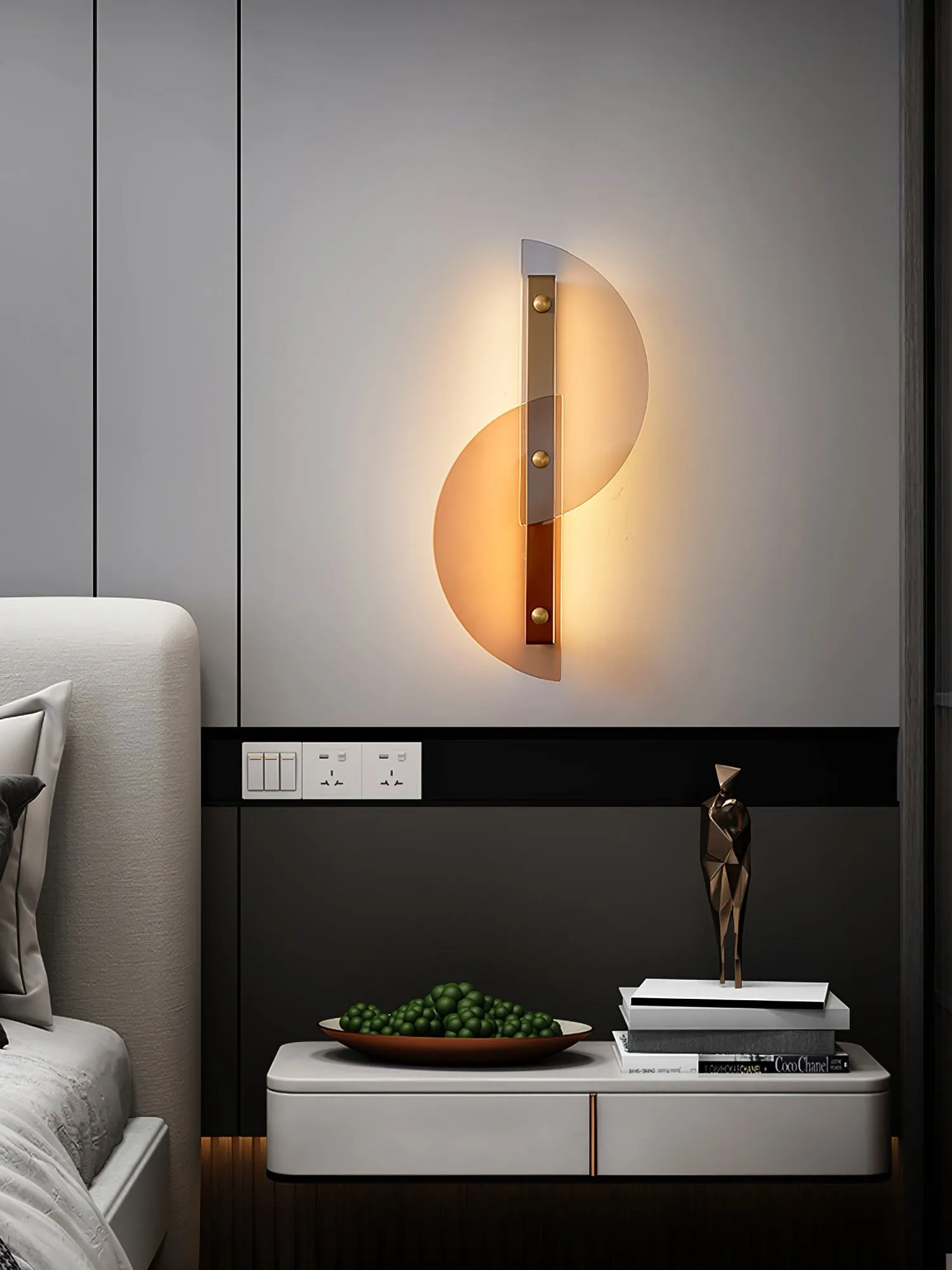 Simple Fan-Shaped Glass Arc Wall Lamp M121