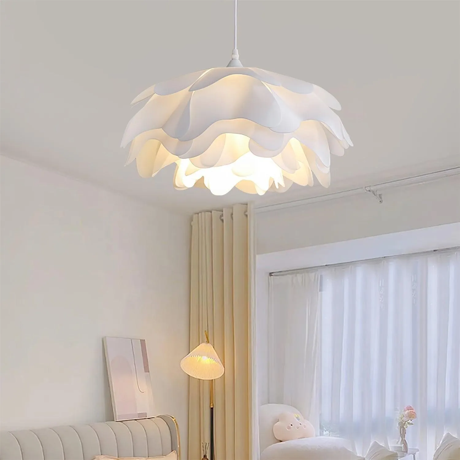 Nordic Flower Shape Acrylic Pendant Light S140